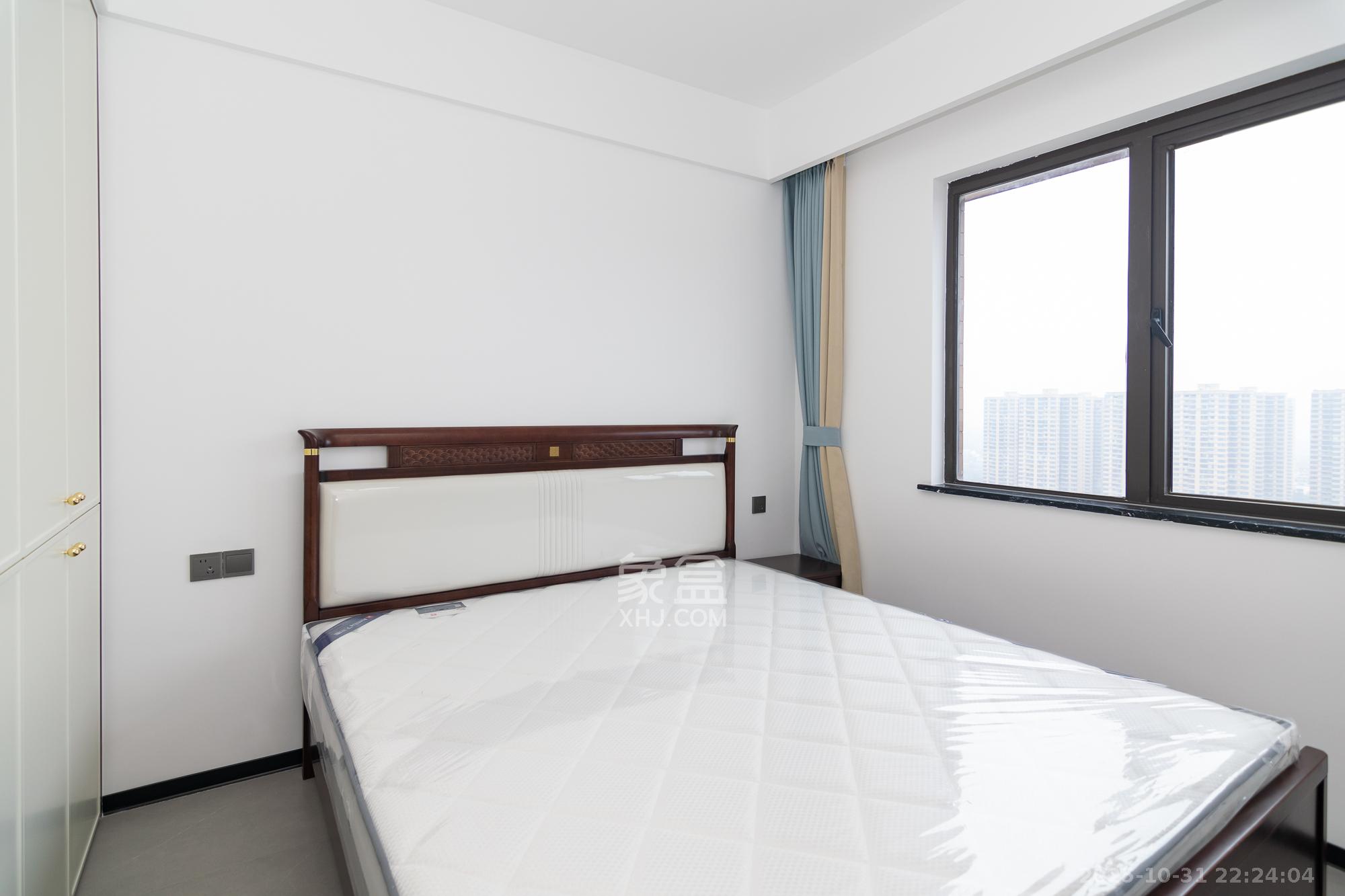 润和美郡(润和紫郡五期) 5室2厅2卫 135.0万 润和美郡(润和紫郡五期) 5室2厅2卫 135.0万卧室