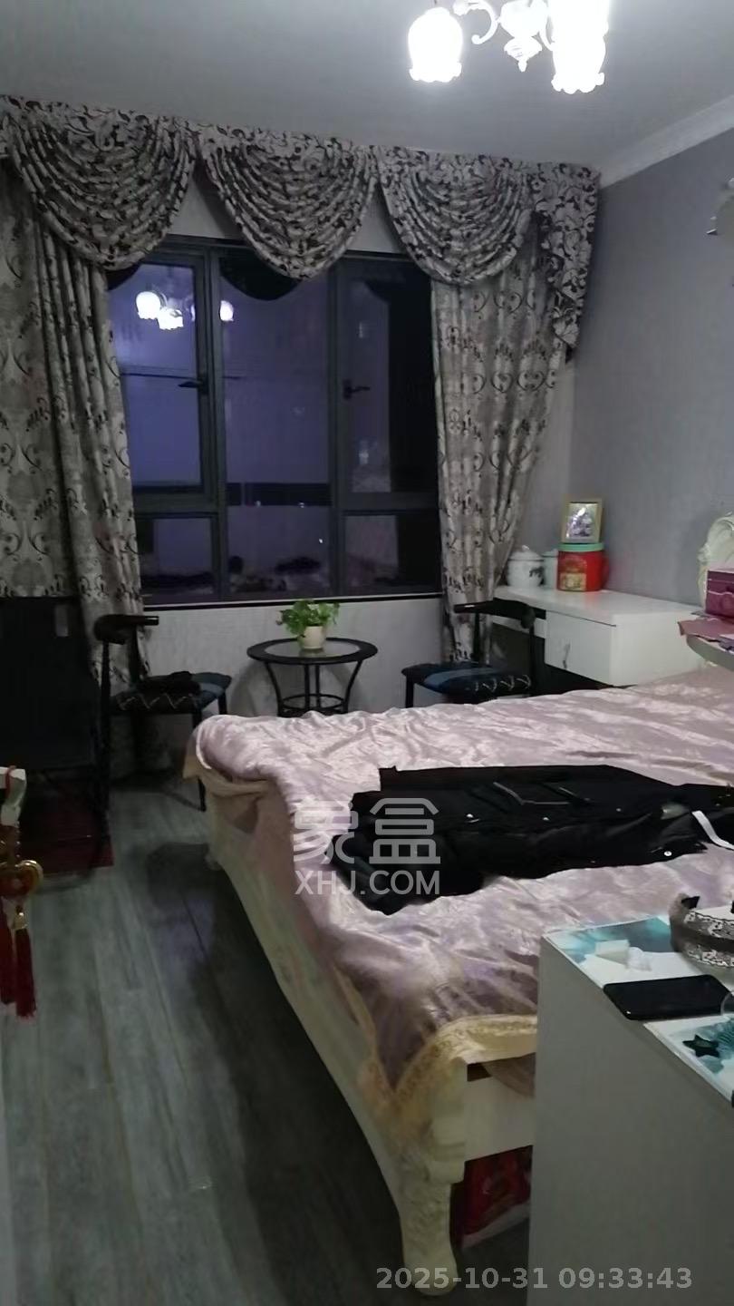 爵世名邸东湖（东湖壹号企业总部基地）  3室1厅1卫    2600.0元/月室内图