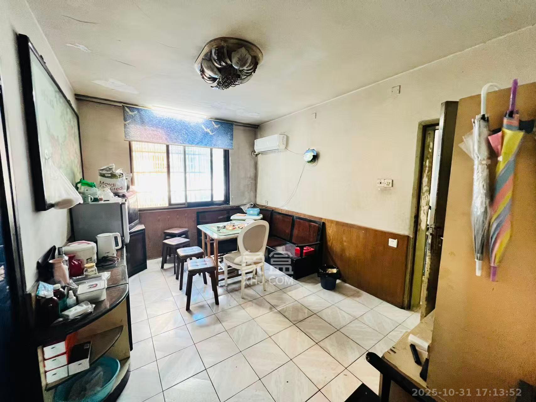 劳动广场消防队宿舍 2室1厅1卫 1800.0元/月 劳动广场消防队宿舍 2室1厅1卫 1800.0元/月室内图