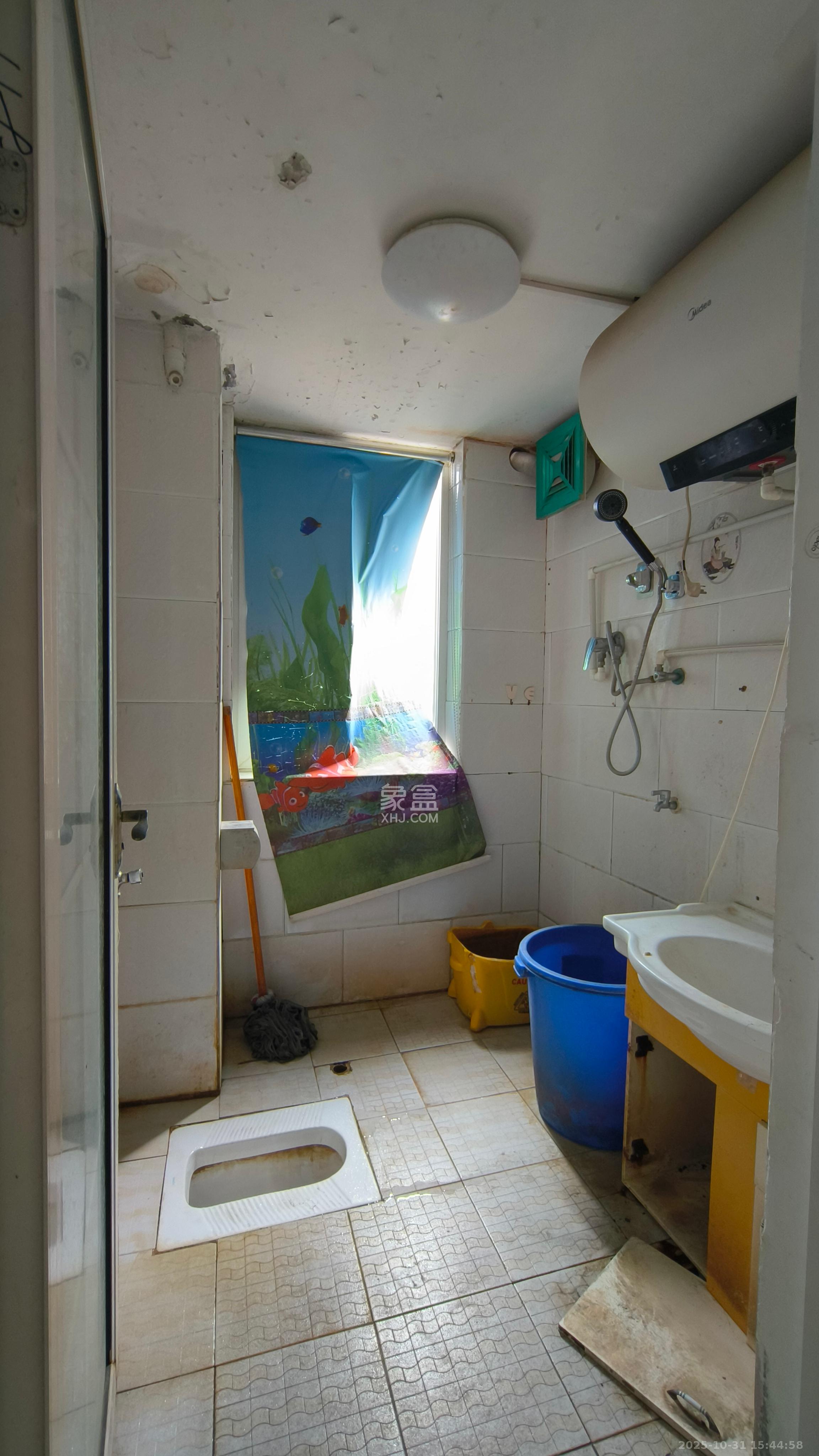 星蓝湾  3室2厅1卫    2500.0元/月室内图