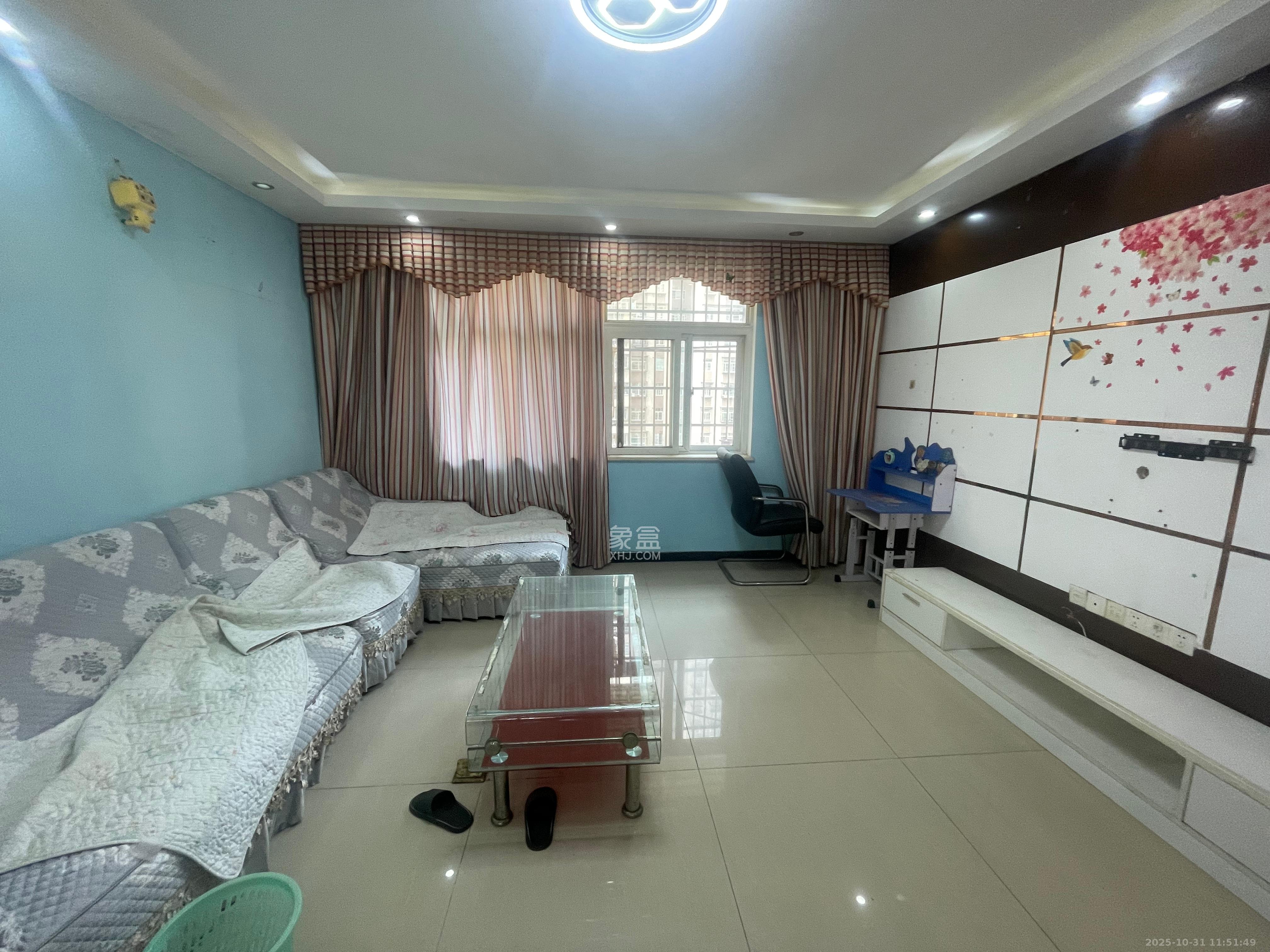 黎郡新宇熙春园 4室2厅2卫 2600.0元/月 黎郡新宇熙春园 4室2厅2卫 2600.0元/月室内图