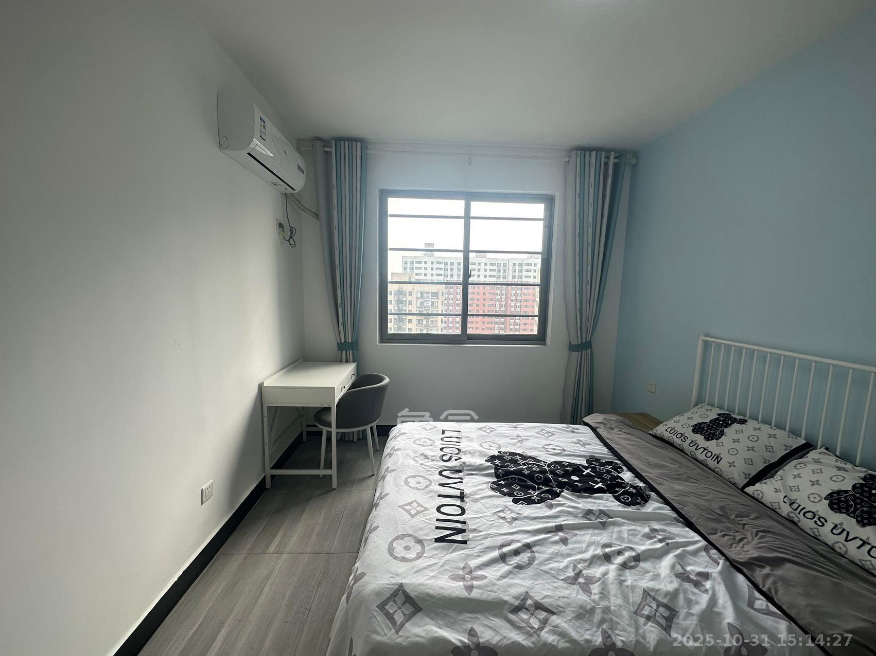 汇景豪庭  3室1厅1卫    2800.0元/月室内图