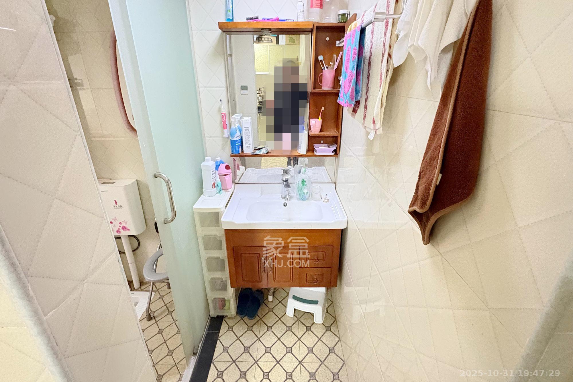 丝茅冲邮电二巷  2室2厅1卫    58.8万 丝茅冲邮电二巷  2室2厅1卫    58.8万卫生间