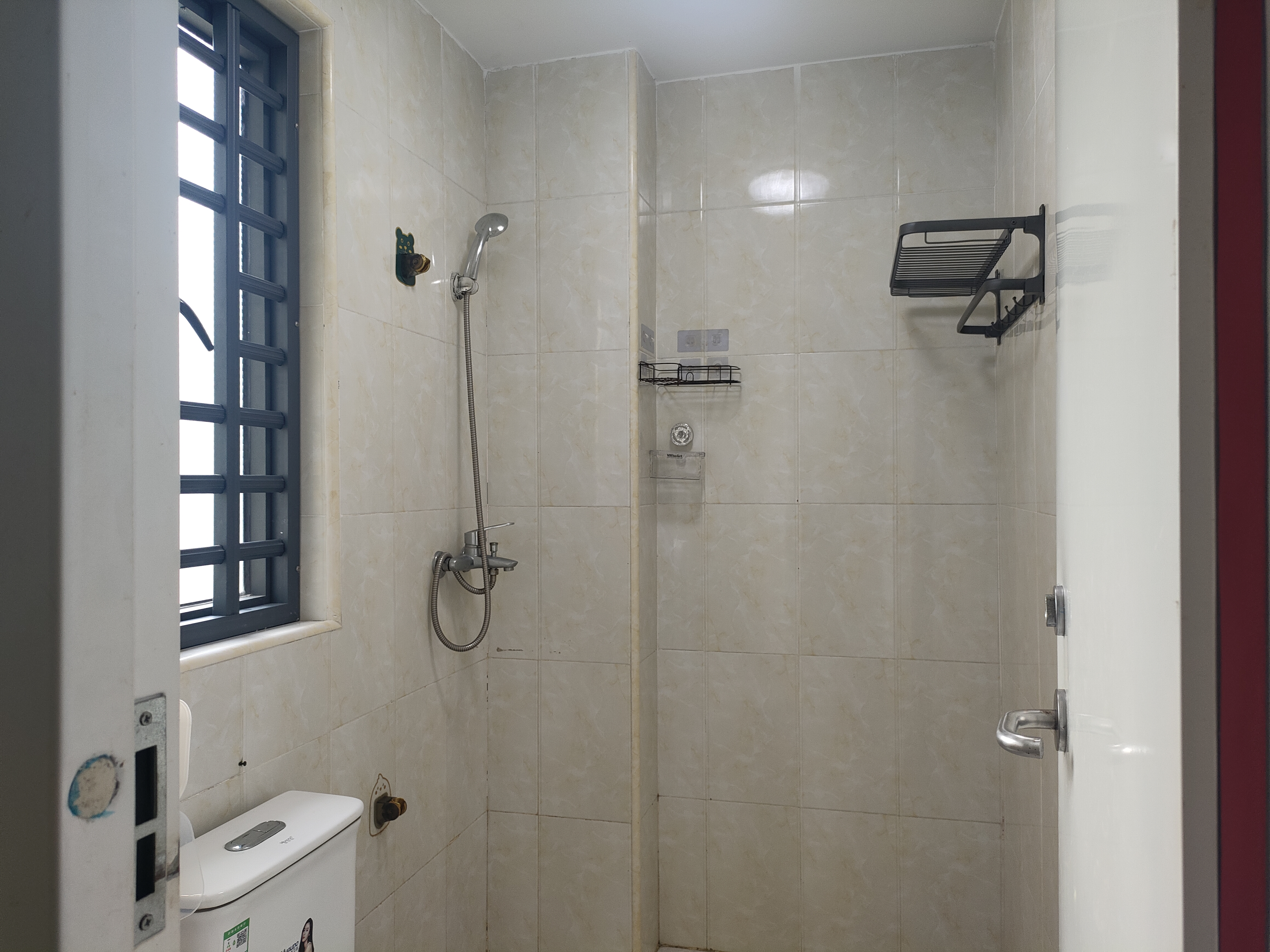 冠盛天海园 1室0厅0卫 2100.0元/月 冠盛天海园 1室0厅0卫 2100.0元/月室内图