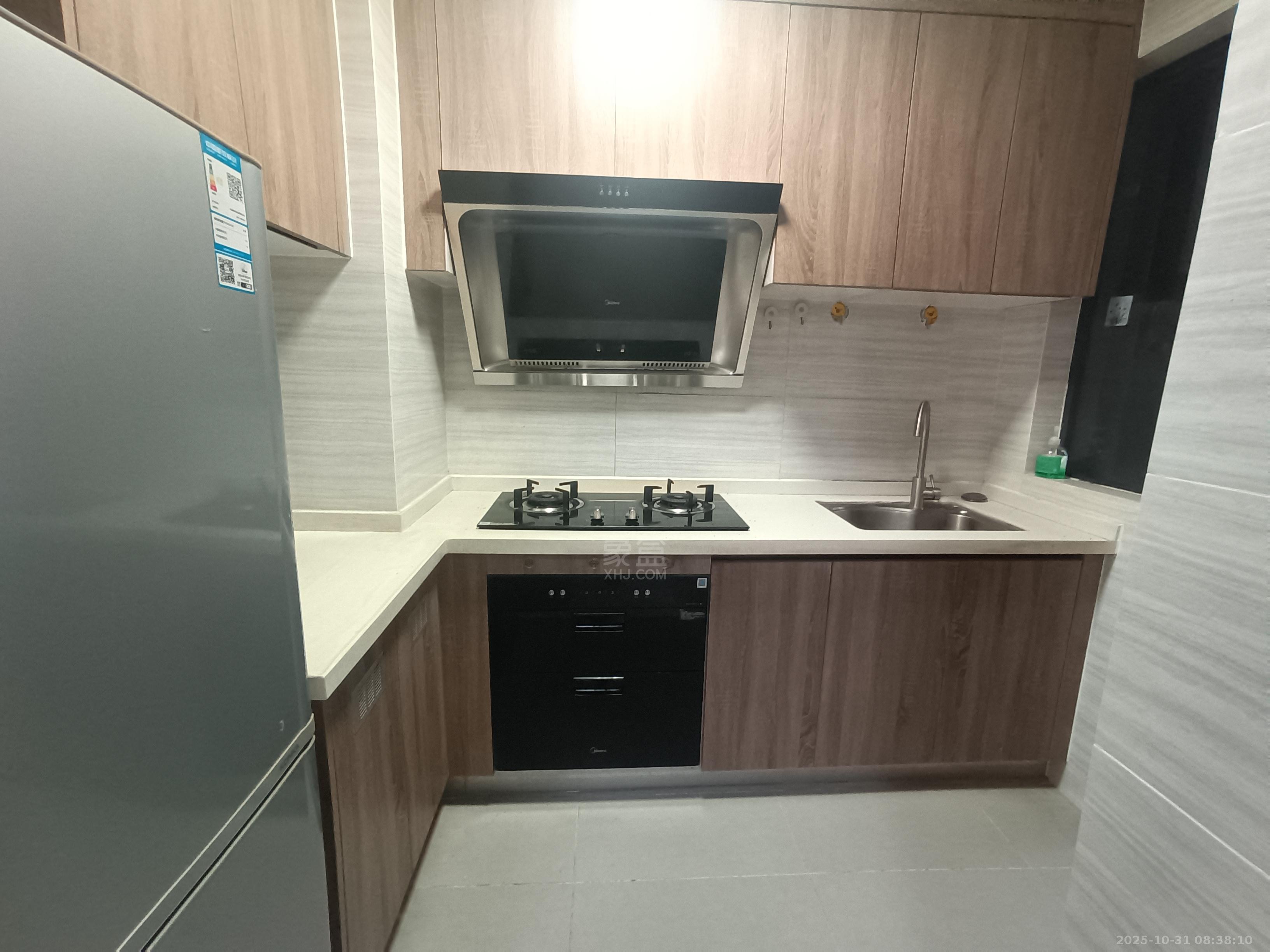 美的翰城  3室2厅2卫    1800.0元/月 美的翰城  3室2厅2卫    1800.0元/月室内图