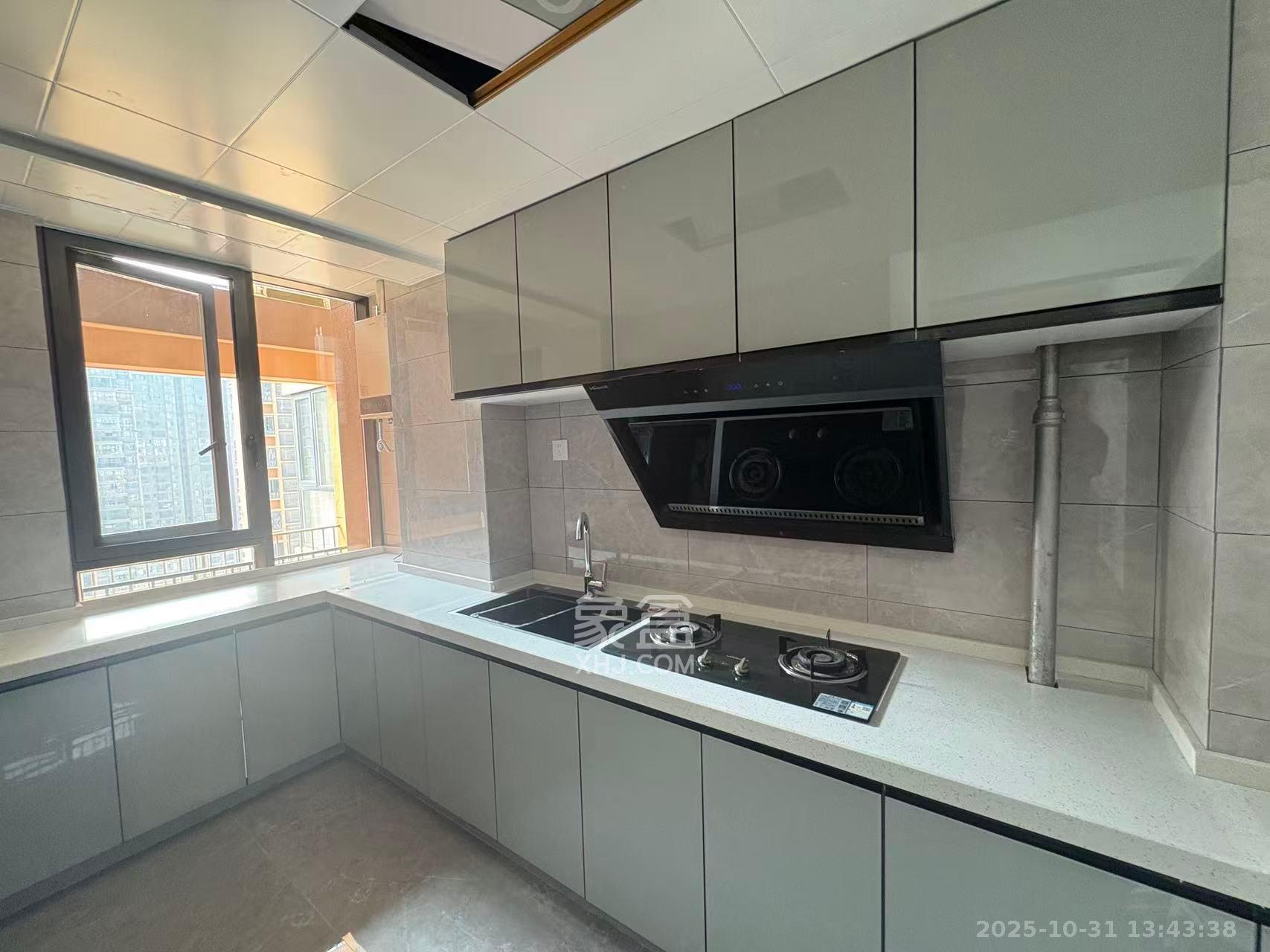 玛丽的花园（金色阳光家园）  3室2厅1卫    2200.0元/月室内图