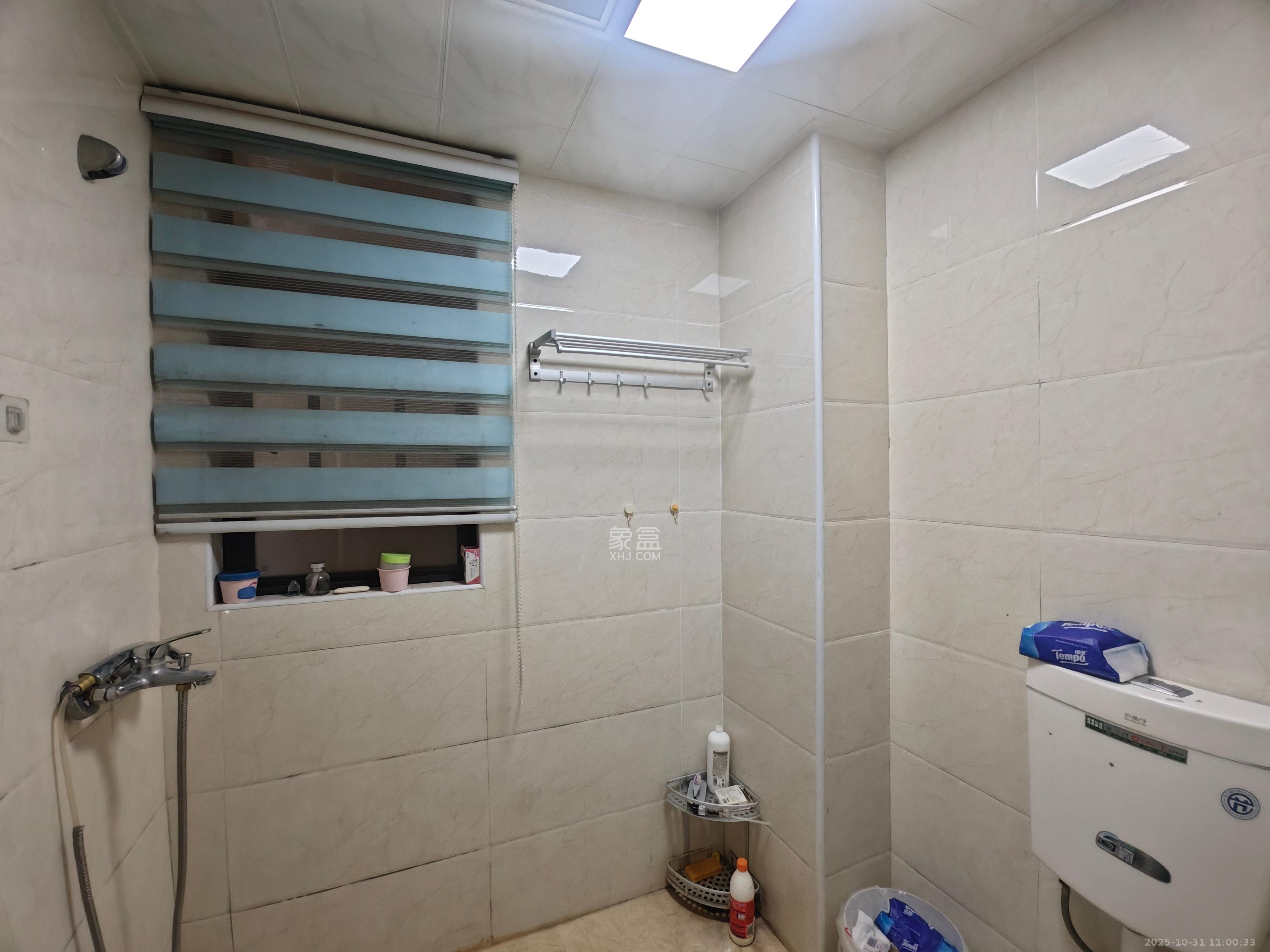 卓越浅水湾 3室2厅1卫 2400.0元/月 卓越浅水湾 3室2厅1卫 2400.0元/月室内图