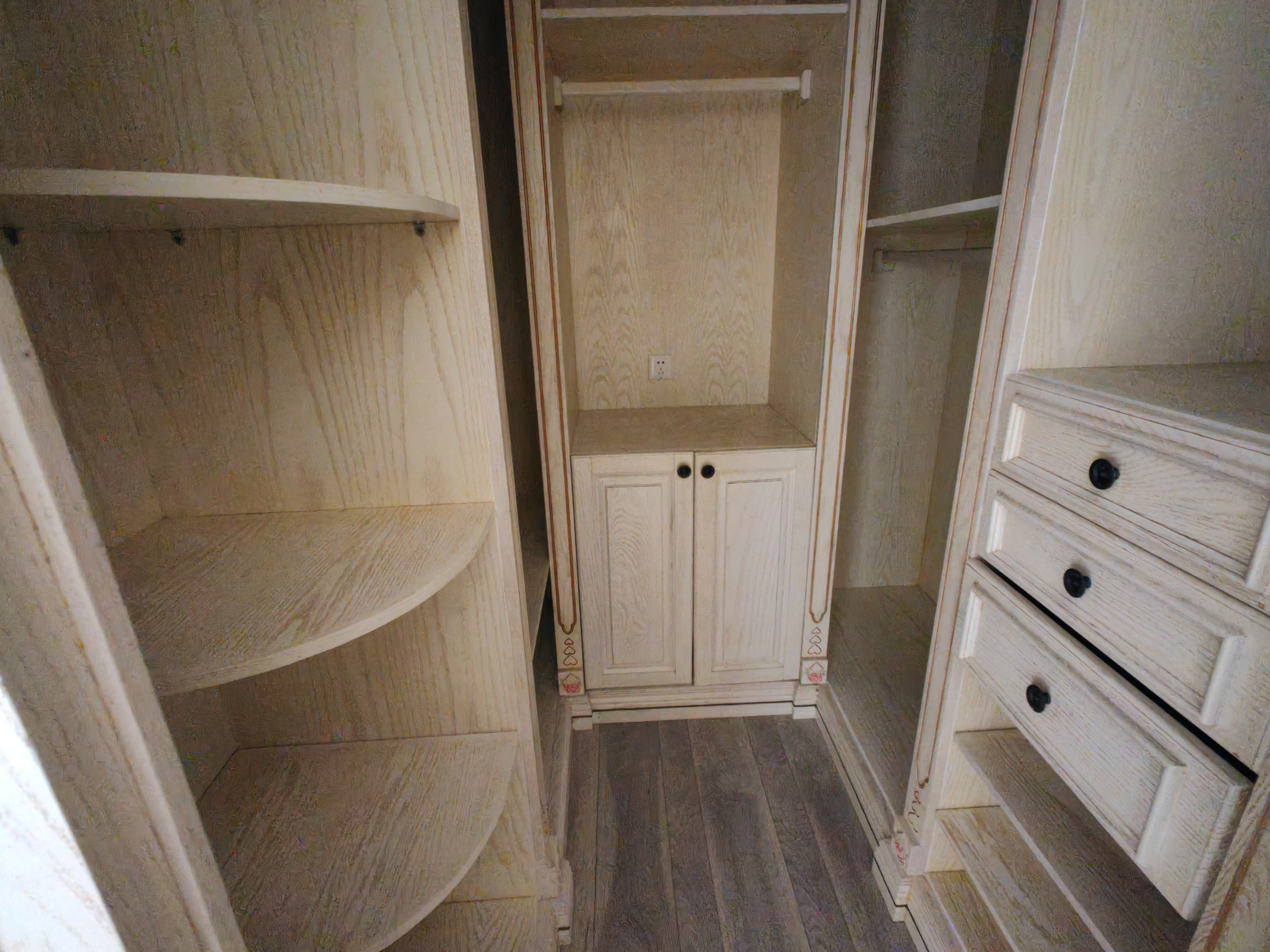 海阔天空-国瑞城二期（雅仕苑）  3室2厅2卫    3500.0元/月室内图