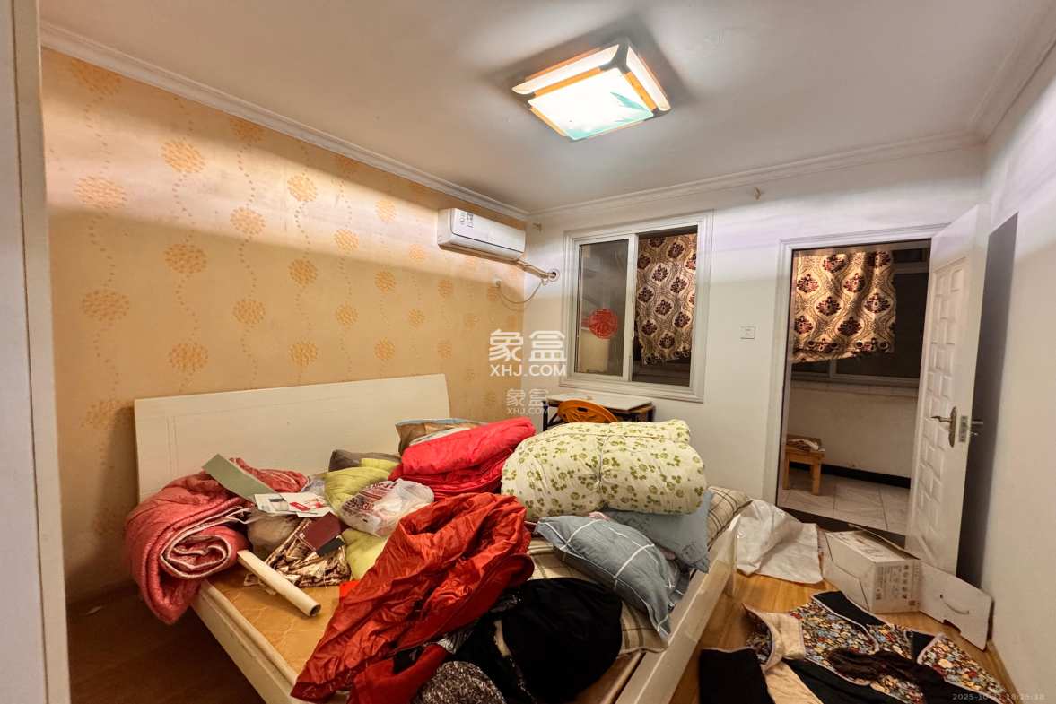 涂家冲社区(涂新小区、农商银行宿舍) 2室1厅1卫 1700.0元/月 涂家冲社区(涂新小区、农商银行宿舍) 2室1厅1卫 1700.0元/月室内图