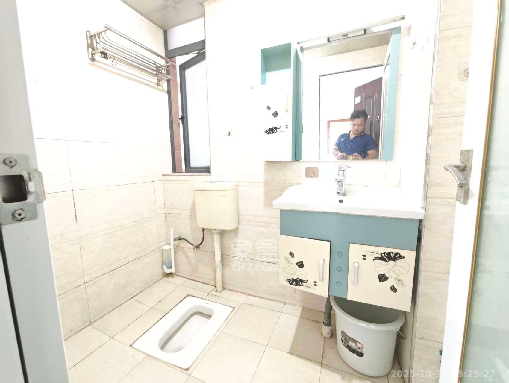 湘府东苑  1室1厅1卫    1300.0元/月室内图