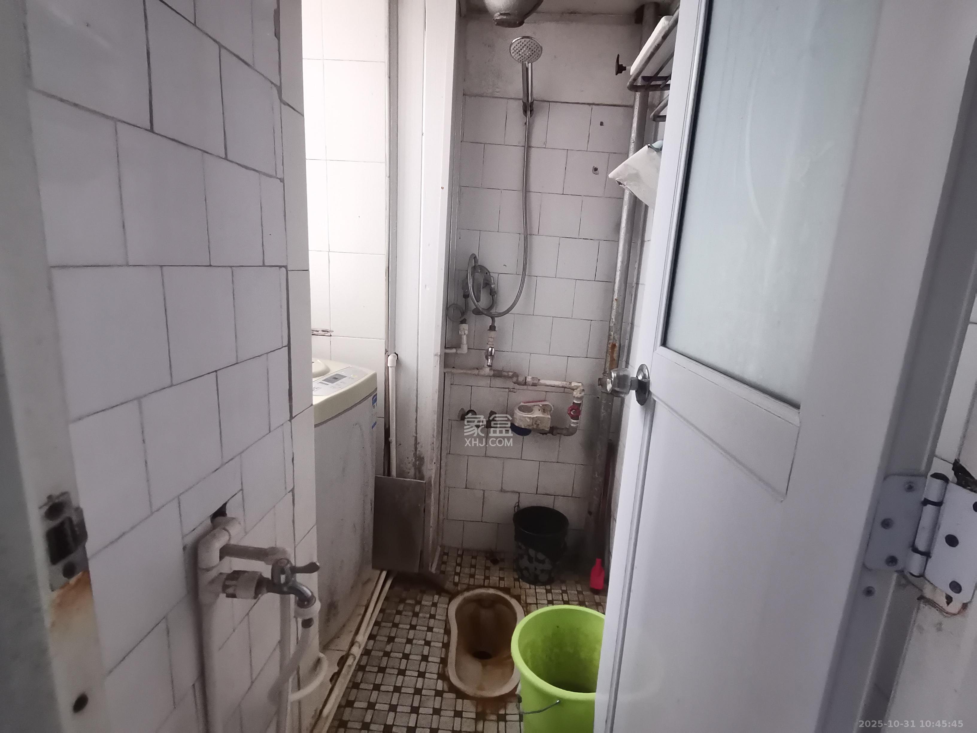 狮子山二片  2室1厅1卫    1300.0元/月室内图