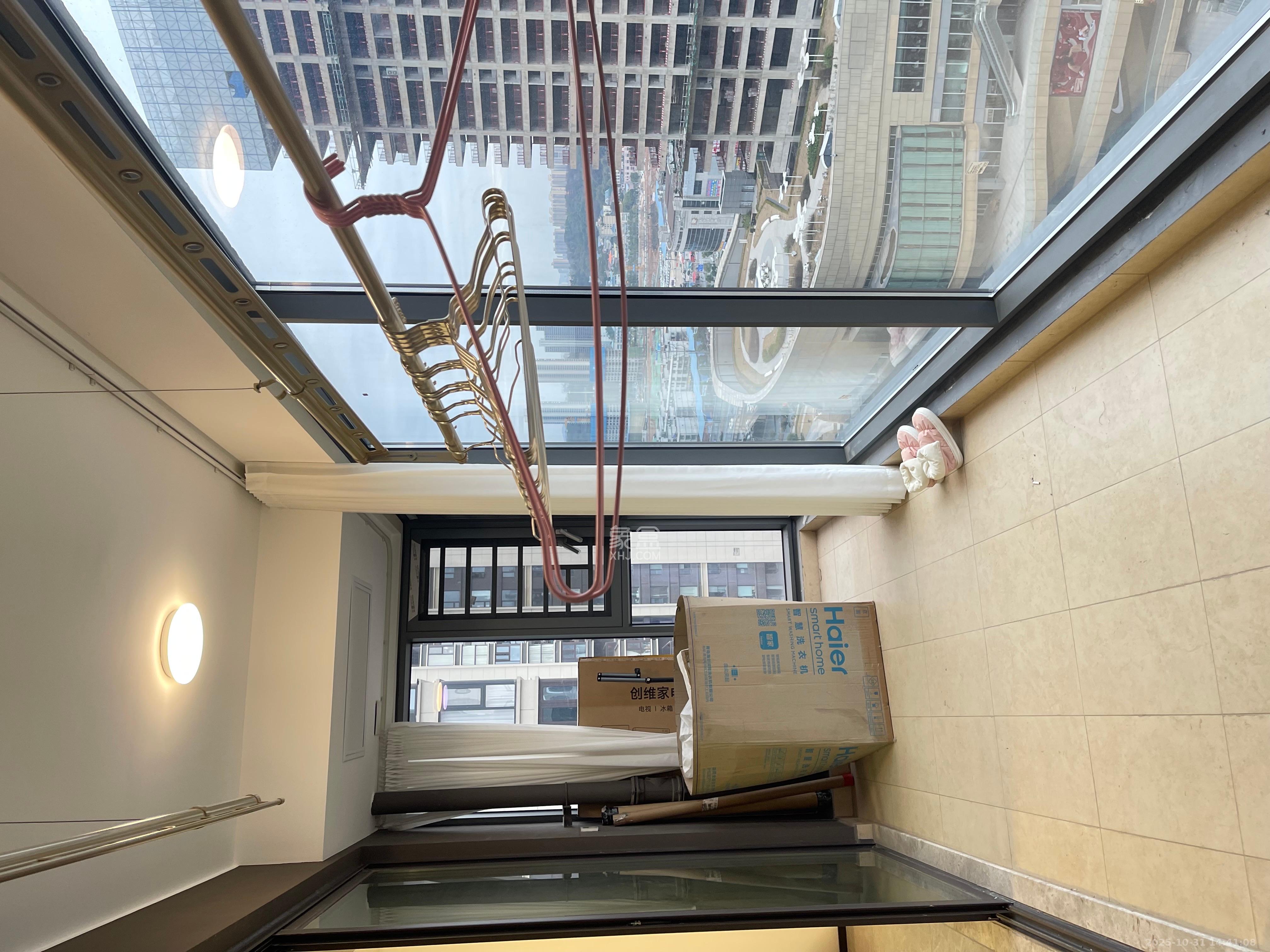 长房星城天地  3室2厅2卫    4500.0元/月室内图