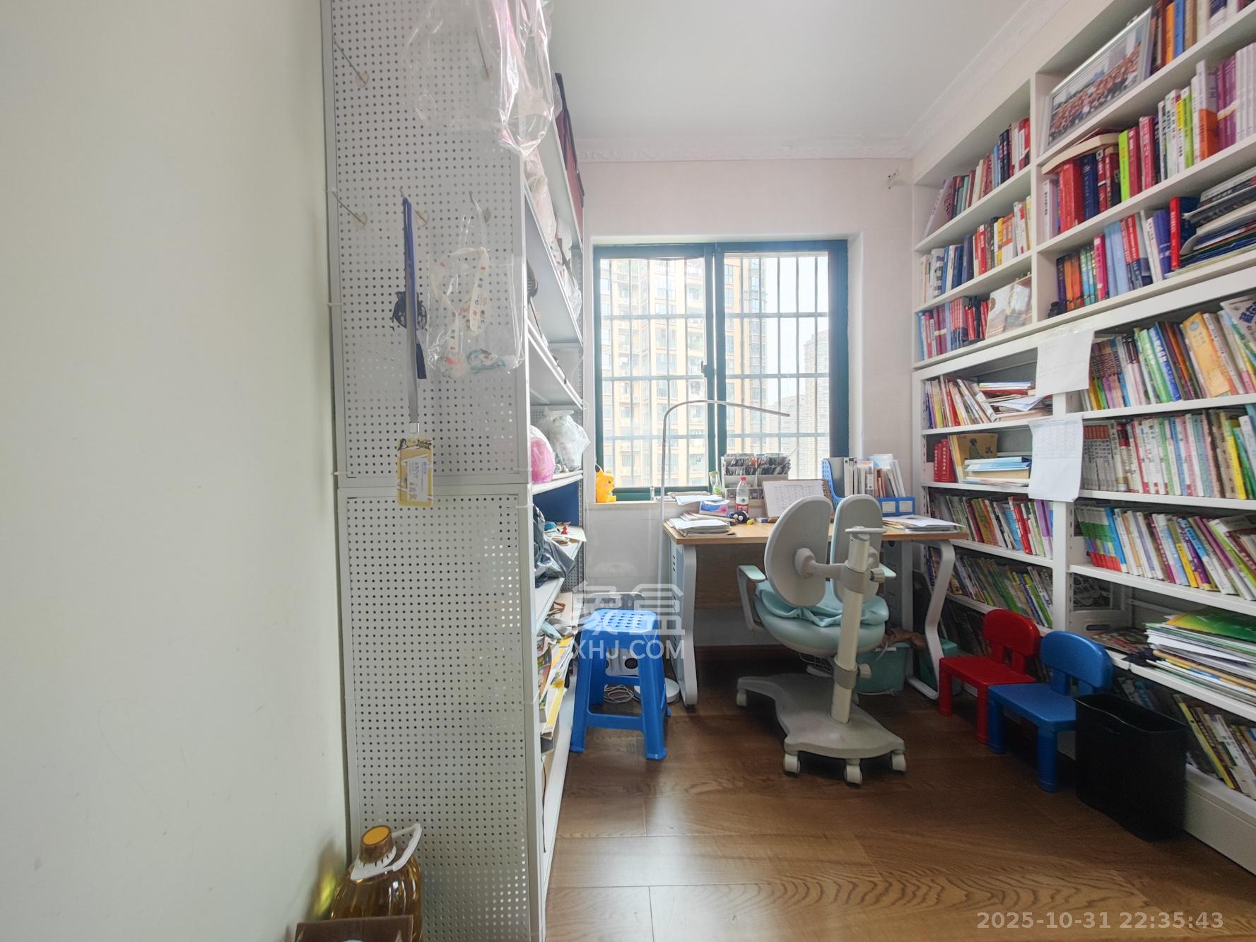 华盛世纪新城  4室2厅2卫    115.0万其他