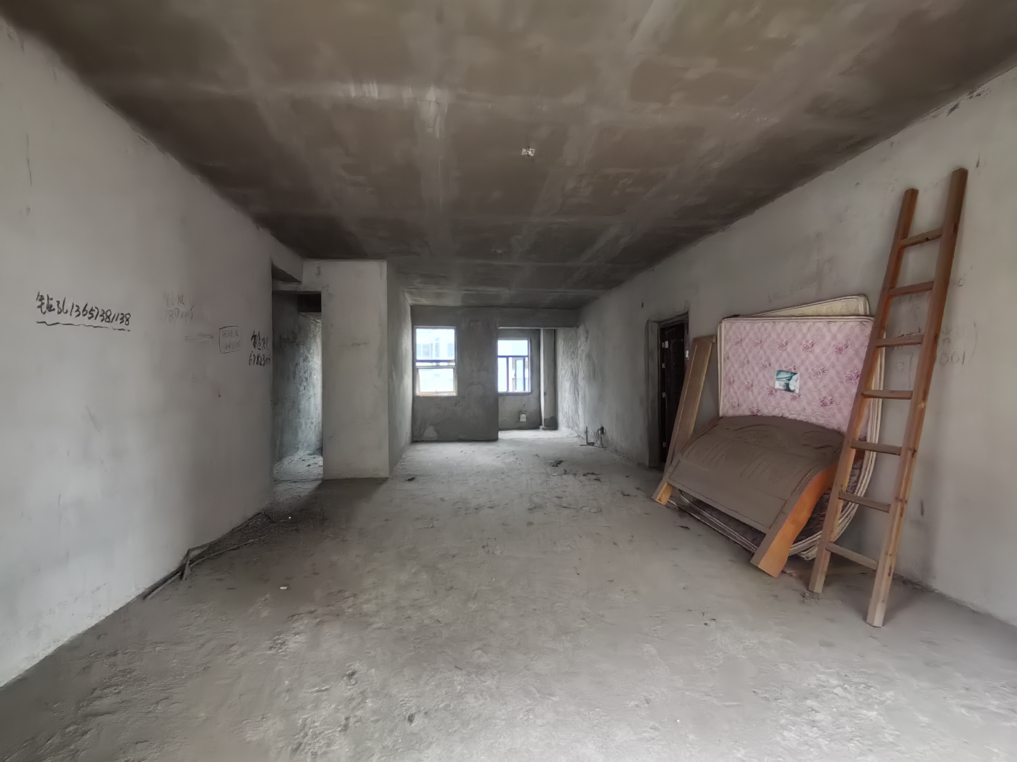 环保欣苑  4室2厅2卫    82.8万