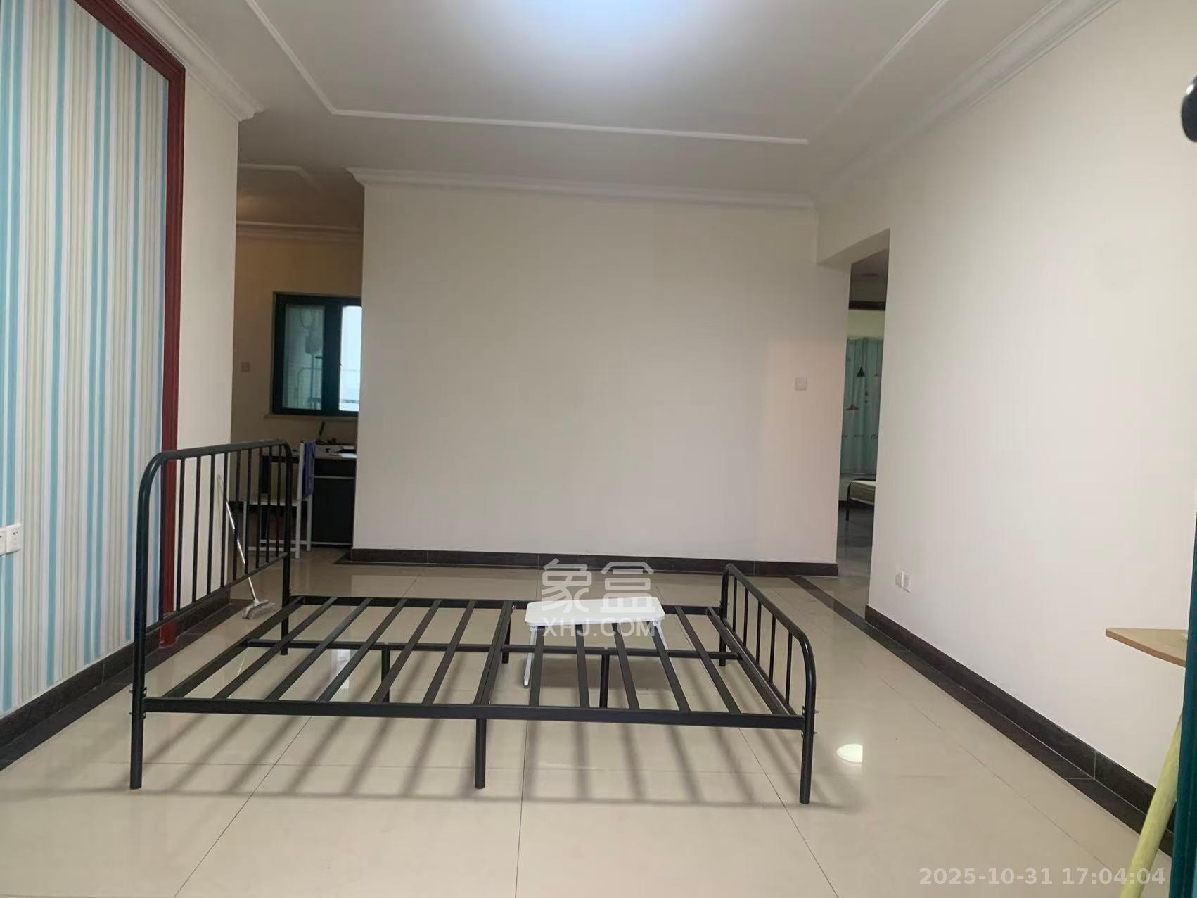 恒大雅苑  3室2厅2卫    2600.0元/月 恒大雅苑  3室2厅2卫    2600.0元/月室内图