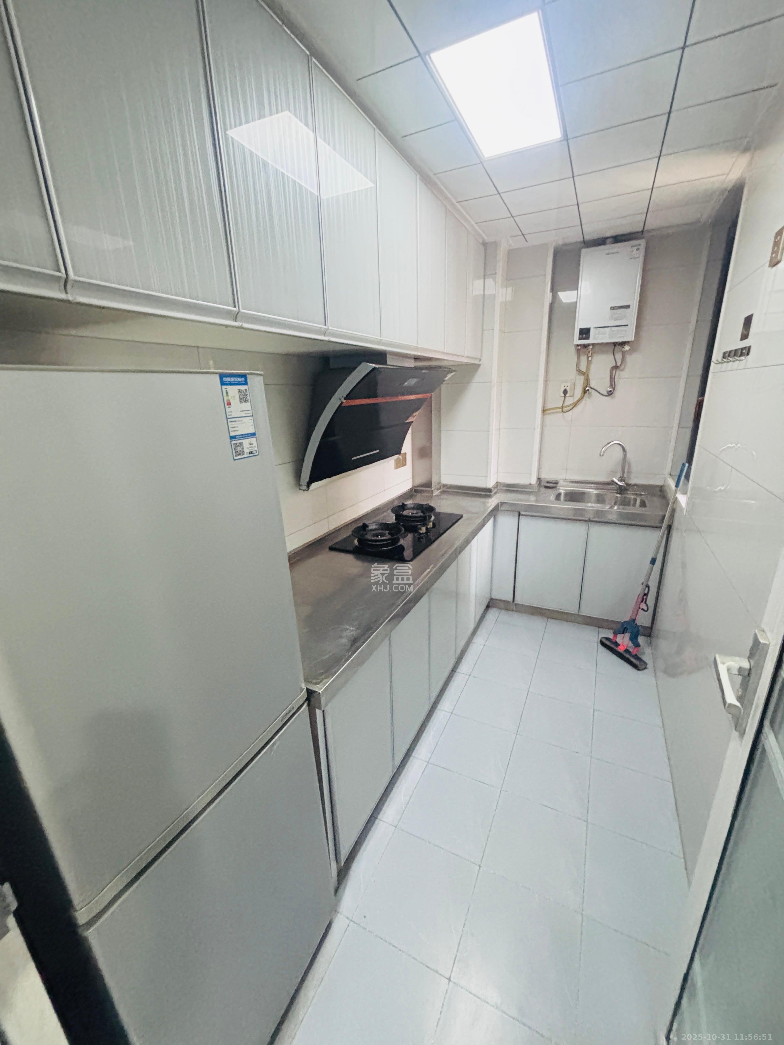 洋湖明园一期  2室1厅1卫    1600.0元/月室内图