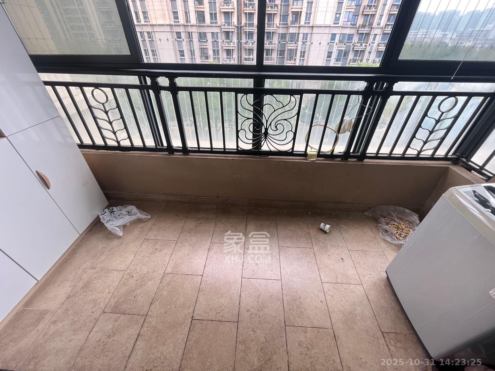 恒大国际广场  3室2厅1卫    2700.0元/月 恒大国际广场  3室2厅1卫    2700.0元/月室内图