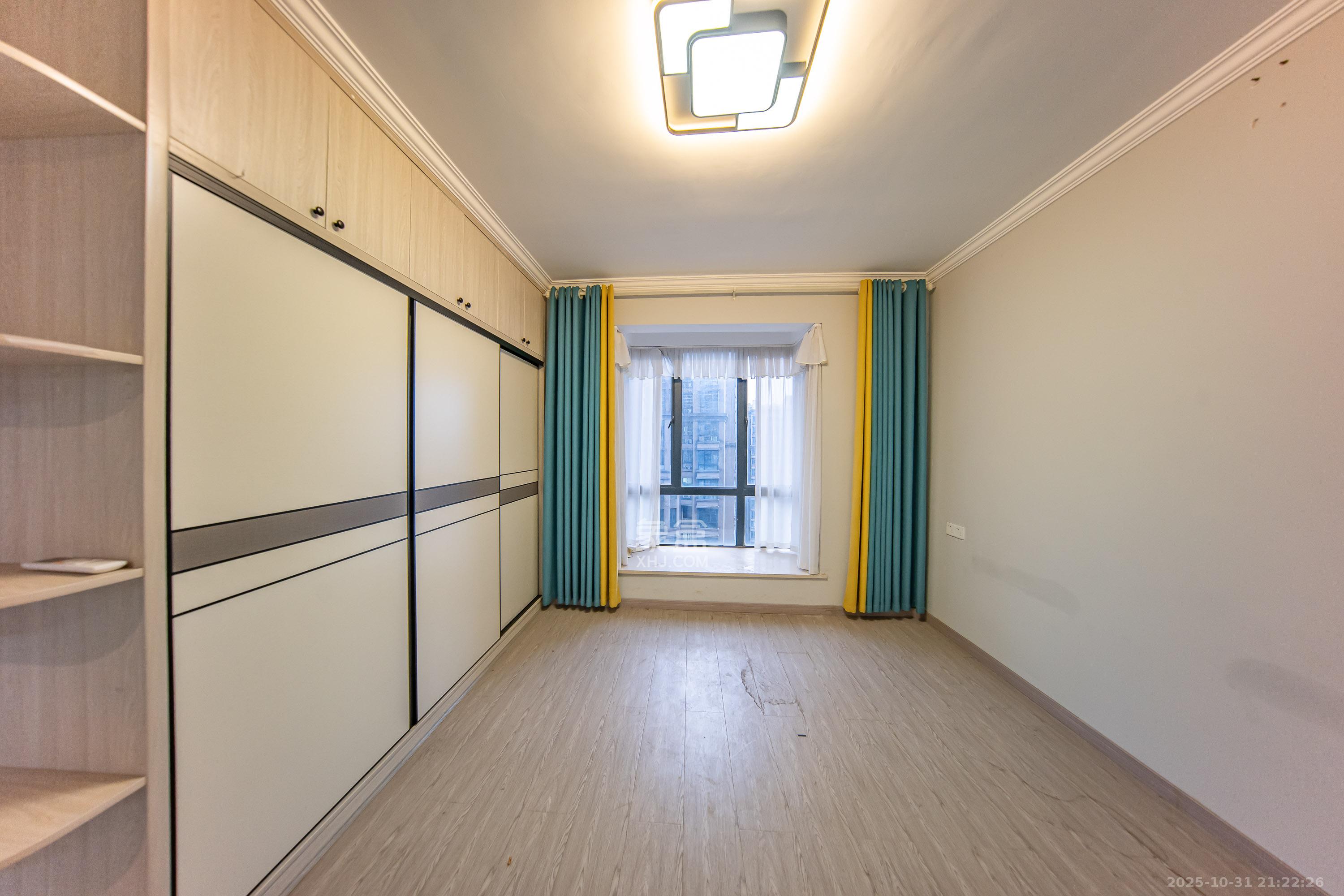 中建麓山和苑 3室2厅2卫 82.0万 中建麓山和苑 3室2厅2卫 82.0万卧室