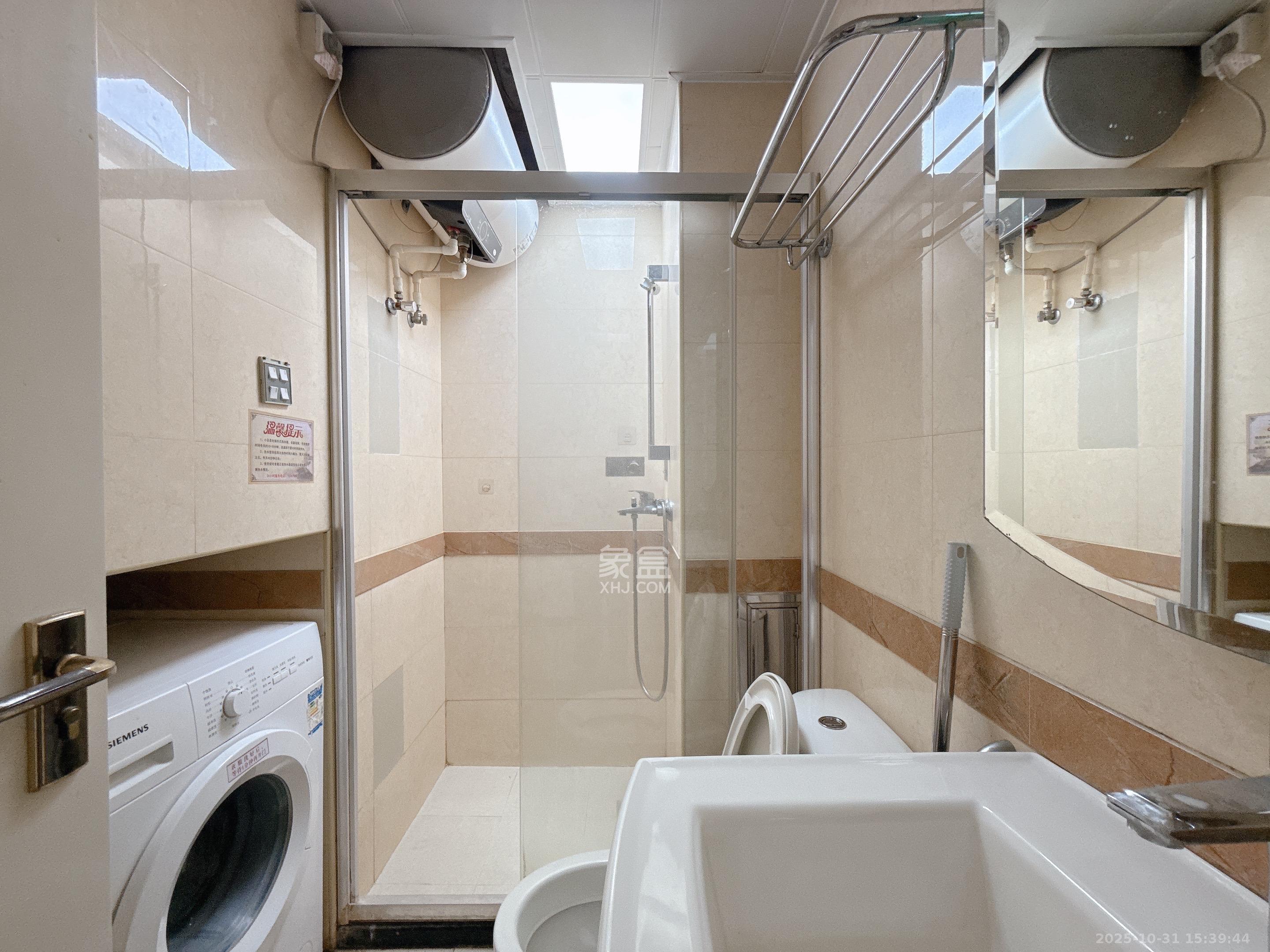 壹号公馆  1室1厅1卫    2300.0元/月 壹号公馆  1室1厅1卫    2300.0元/月室内图