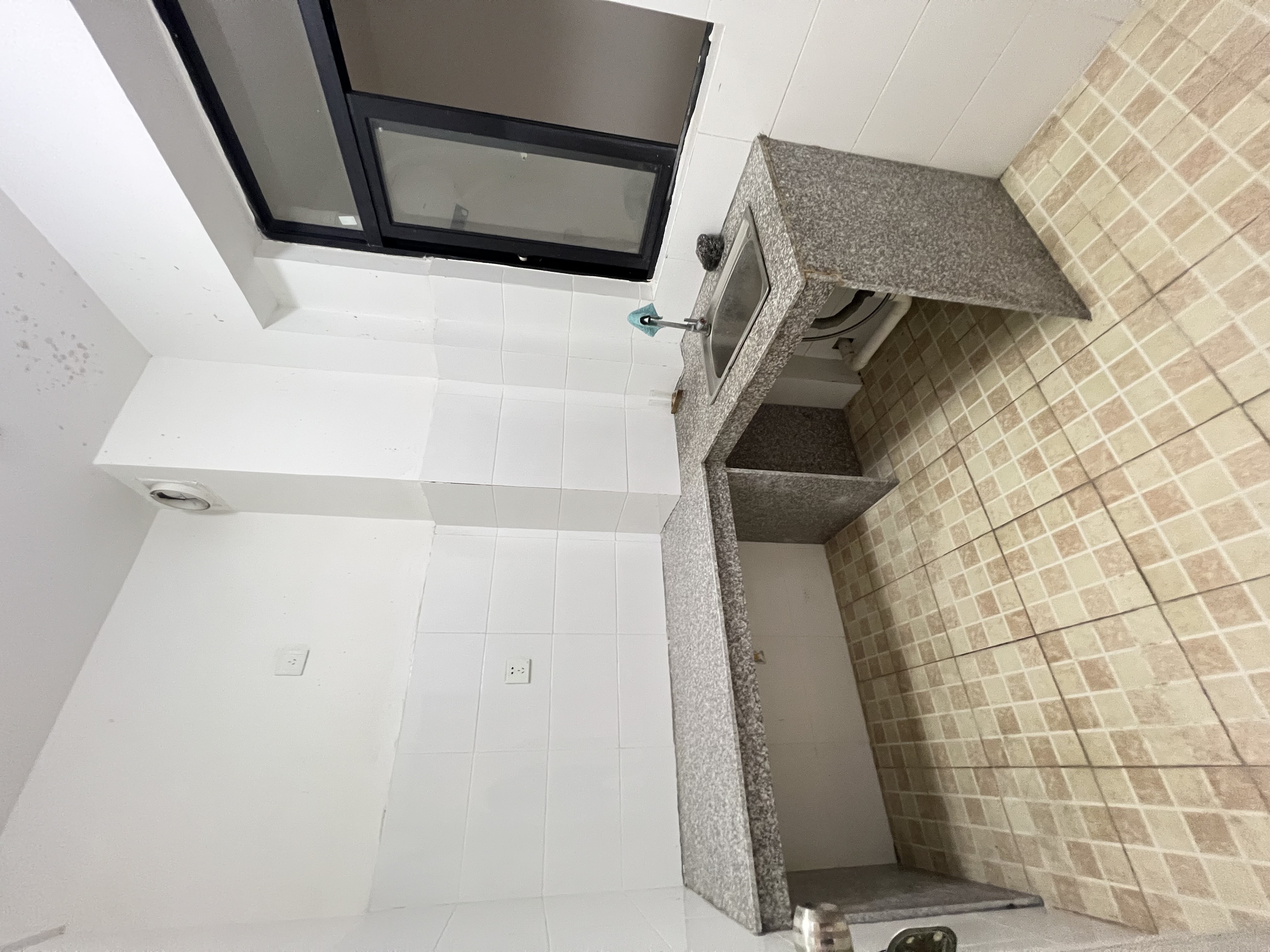 盛贤景都  1室0厅0卫    2100.0元/月 盛贤景都  1室0厅0卫    2100.0元/月室内图