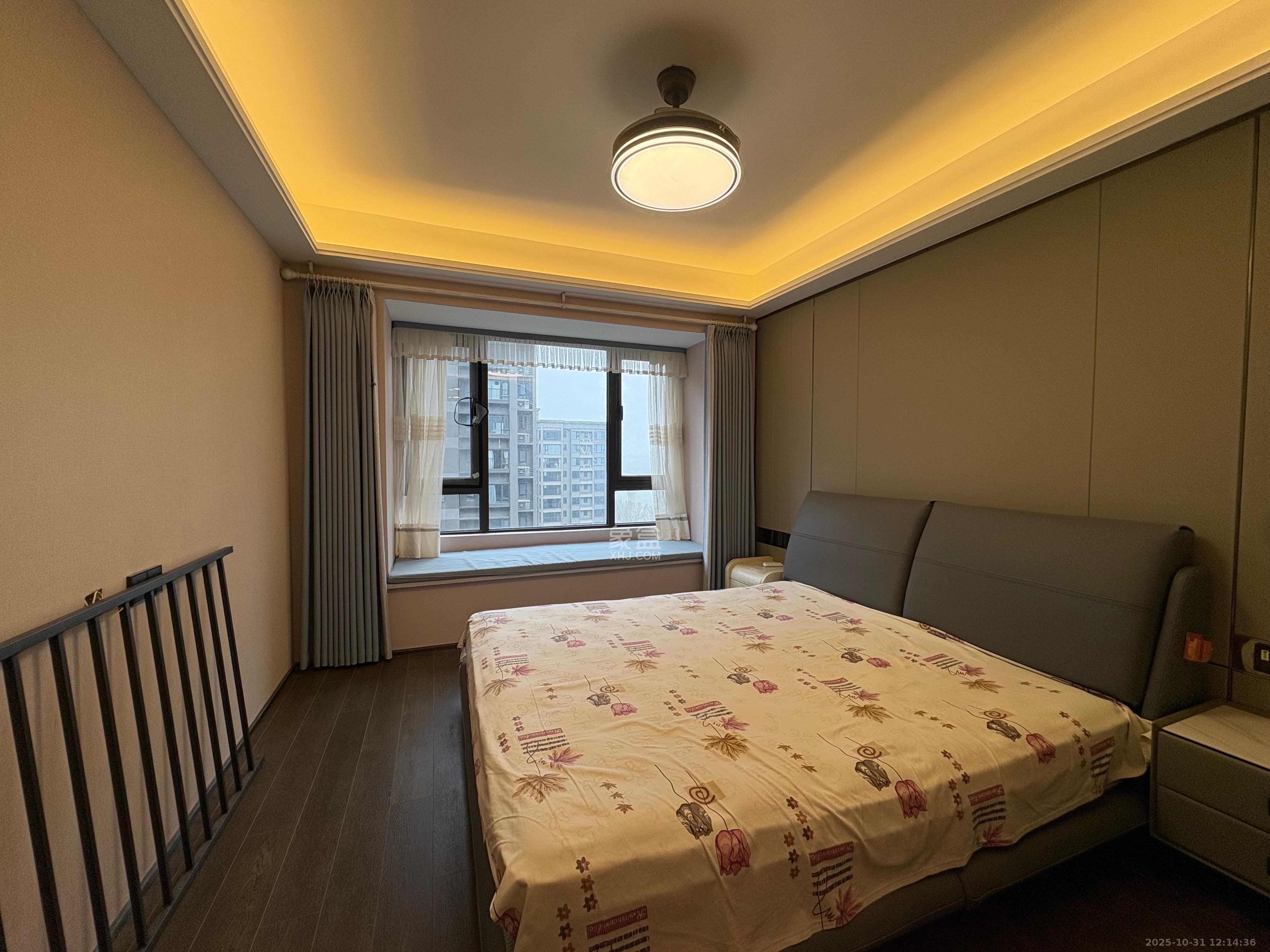 印湘江二（印江雅居）  3室2厅2卫    5500.0元/月室内图