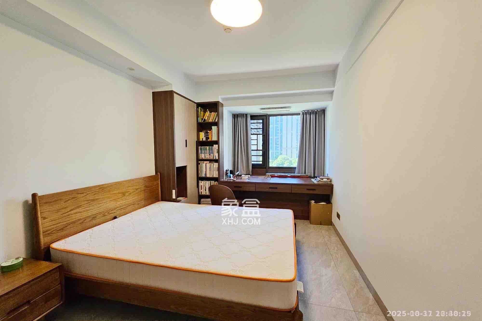 明昇壹城(明昇时代广场)二期  3室1厅2卫    4200.0元/月 明昇壹城(明昇时代广场)二期  3室1厅2卫    4200.0元/月室内图