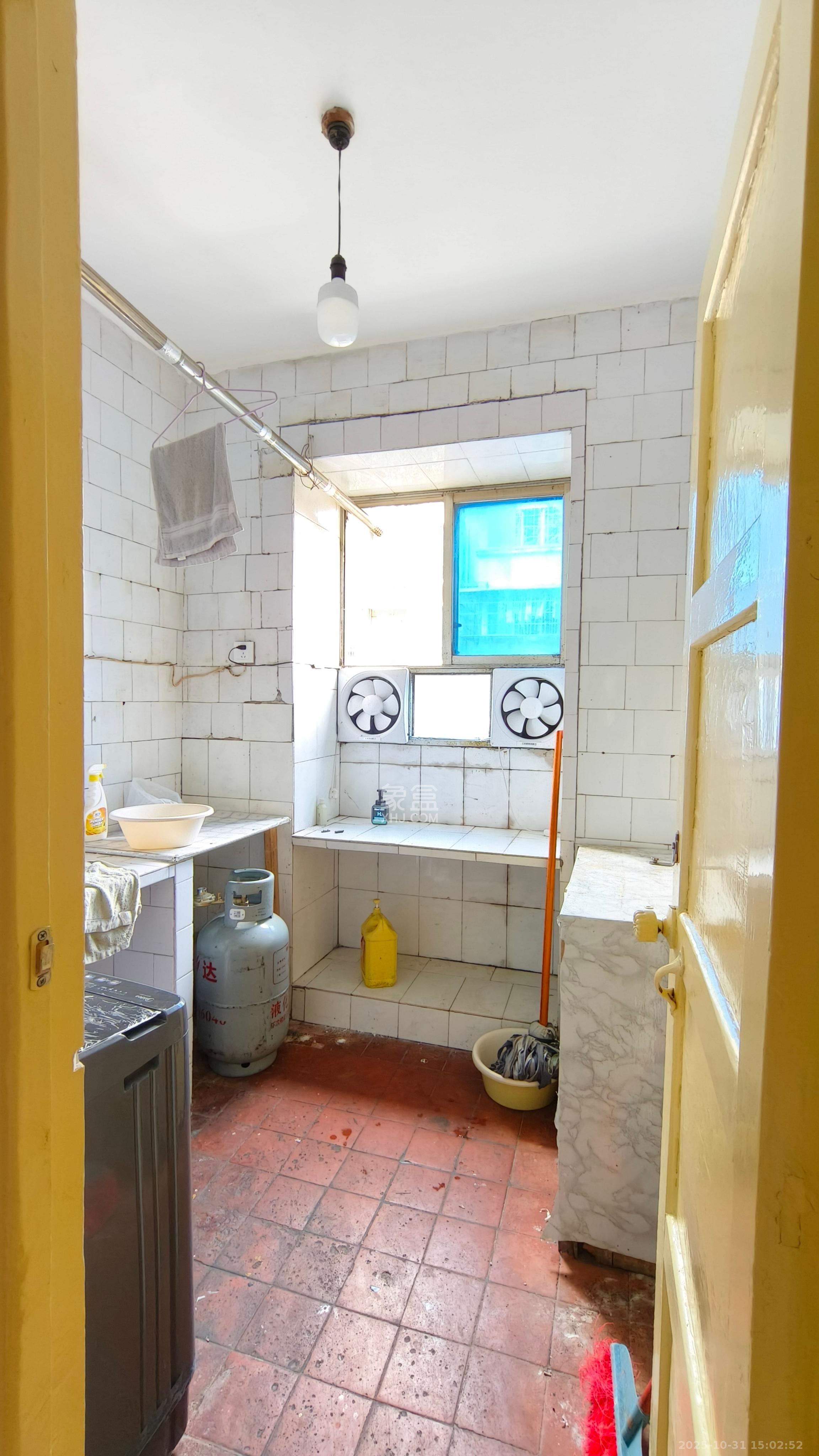 老鸦冲小区 2室1厅1卫 1500.0元/月 老鸦冲小区 2室1厅1卫 1500.0元/月室内图