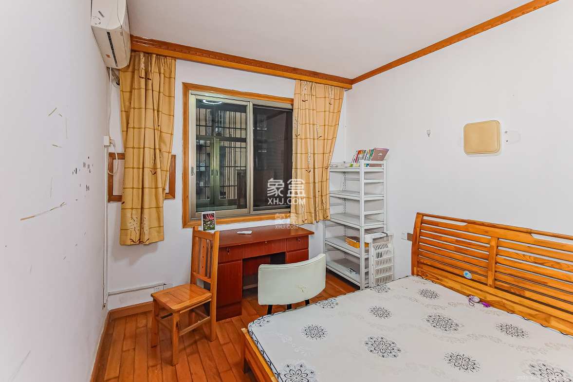 南门口散盘 2室1厅1卫 45.0万 南门口散盘 2室1厅1卫 45.0万卧室