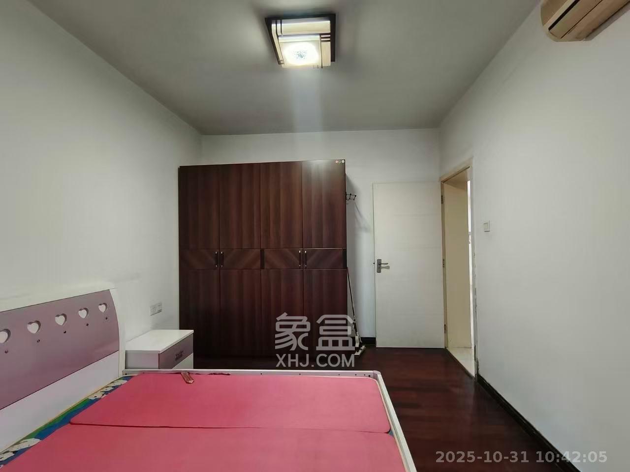 泰禹家园(彩云之翼家园一期、二期、三期) 3室2厅2卫 2000.0元/月 泰禹家园(彩云之翼家园一期、二期、三期) 3室2厅2卫 2000.0元/月室内图