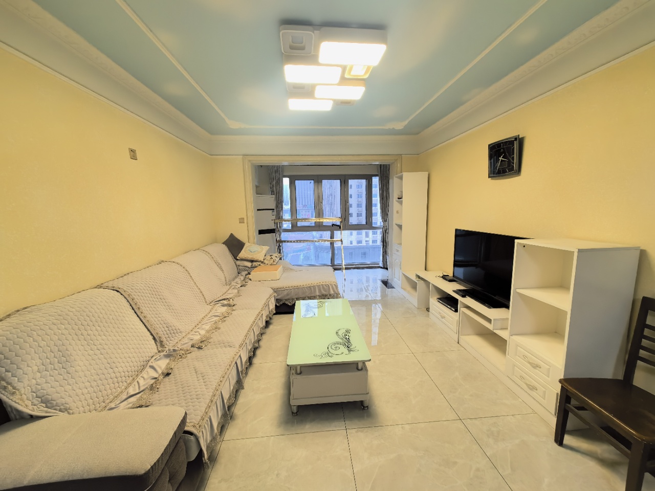 海伦堡爱ME城市  3室2厅2卫    2300.0元/月户型图