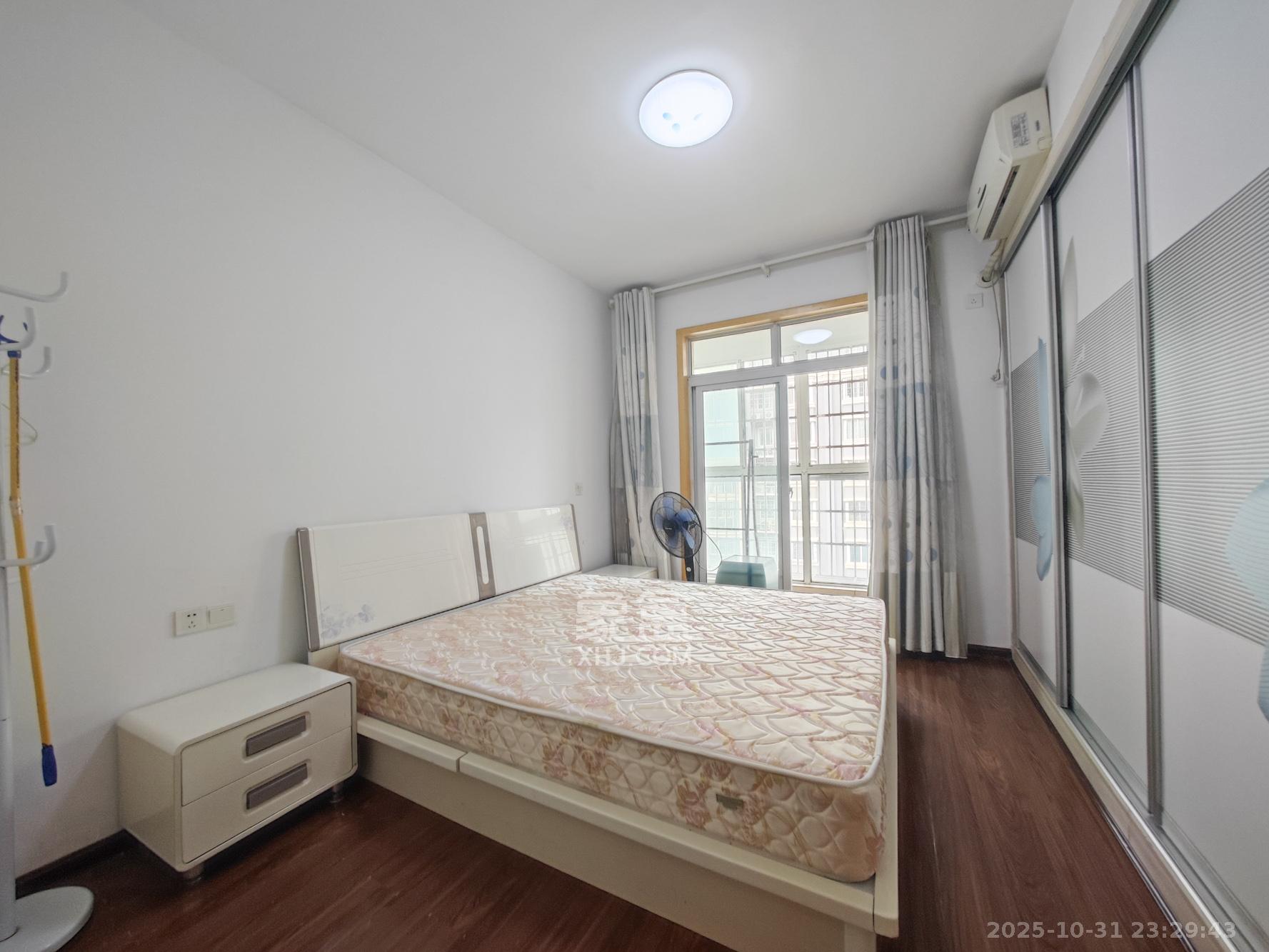 泰禹家园（彩云之翼家园一期、二期、三期）  4室2厅2卫    116.0万卧室