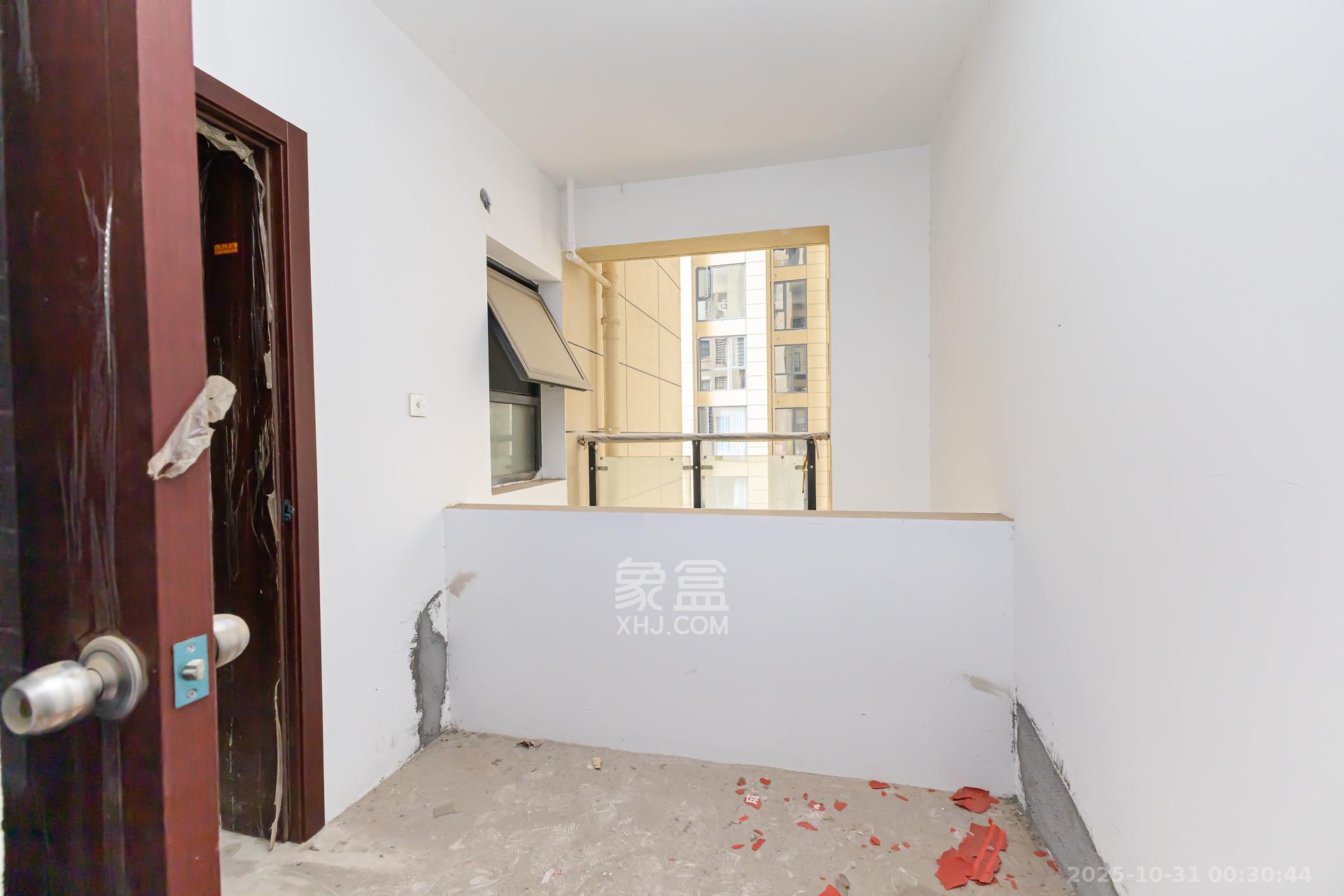 明发阅江悦府  3室2厅1卫    65.8万 明发阅江悦府  3室2厅1卫    65.8万卧室