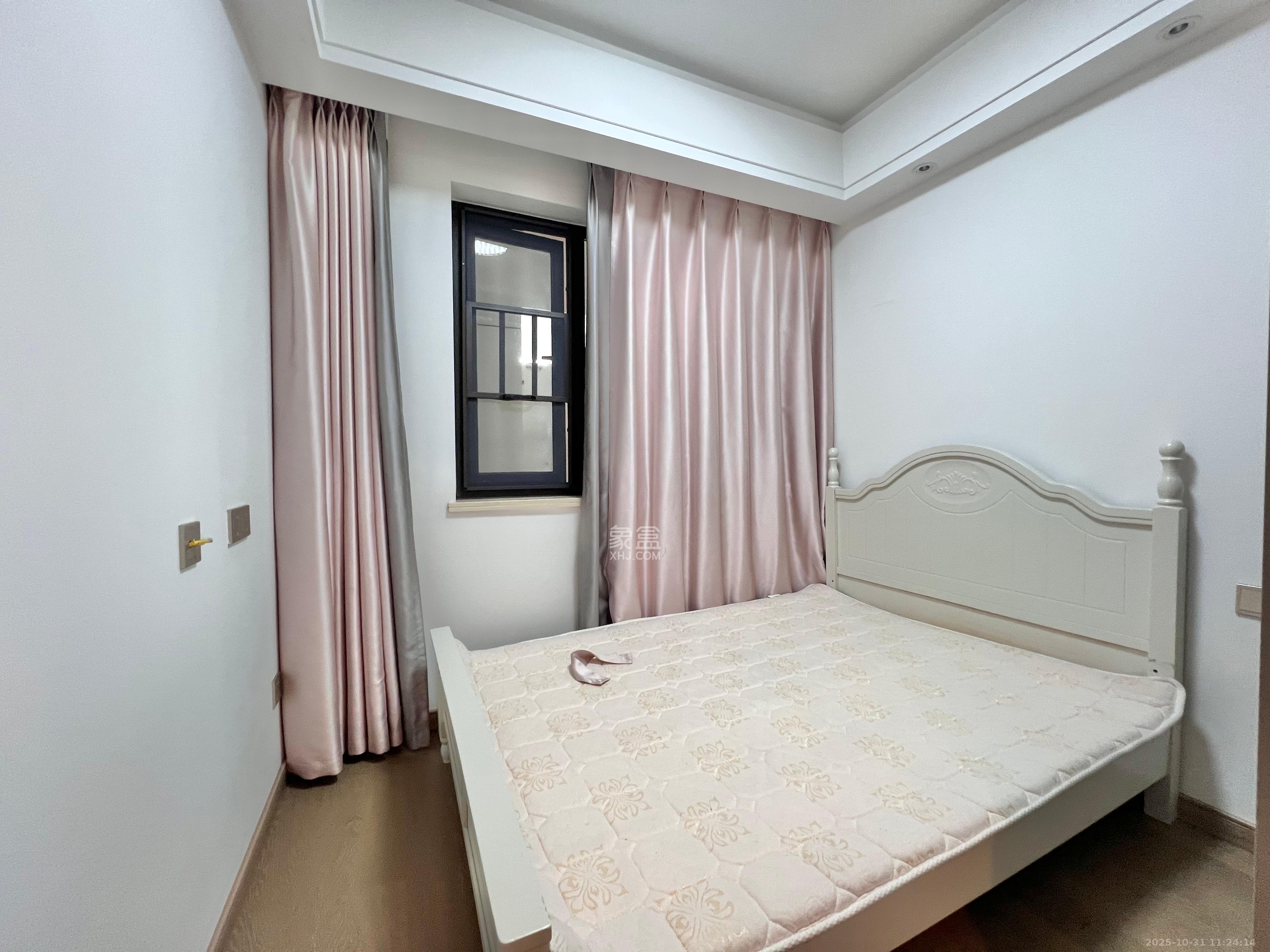 东原麓印长江A区  3室2厅1卫    3600.0元/月 东原麓印长江A区  3室2厅1卫    3600.0元/月室内图