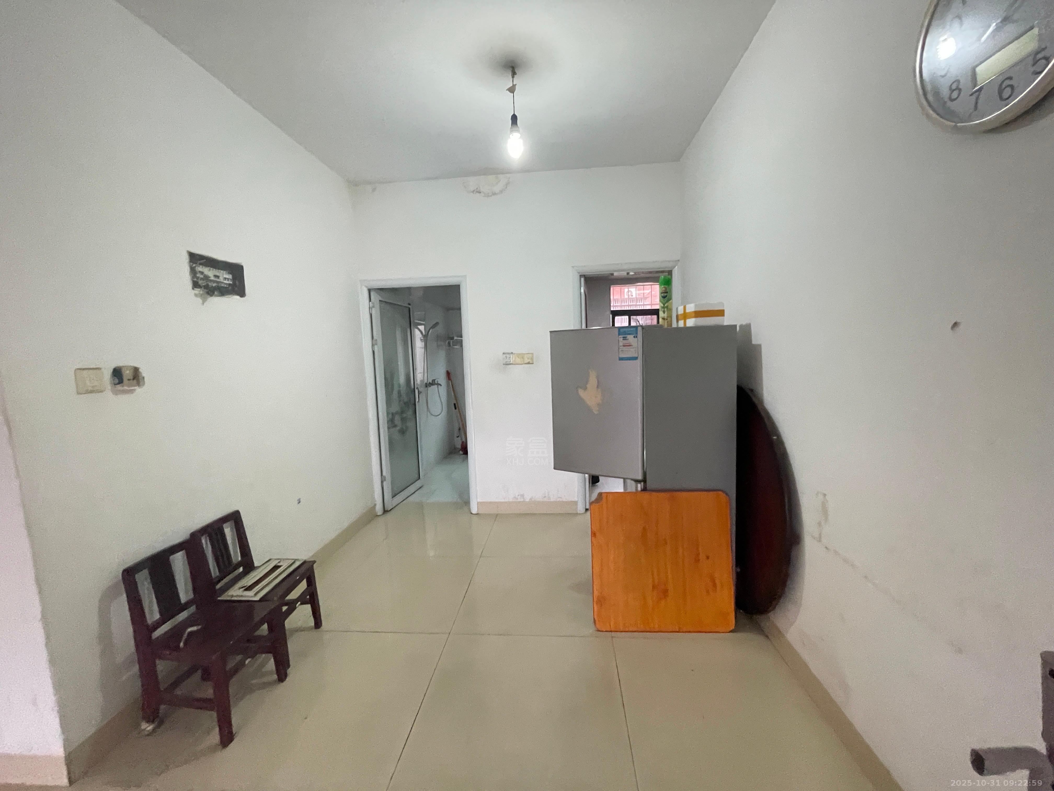 湘湾A区  2室2厅1卫    1200.0元/月 湘湾A区  2室2厅1卫    1200.0元/月室内图