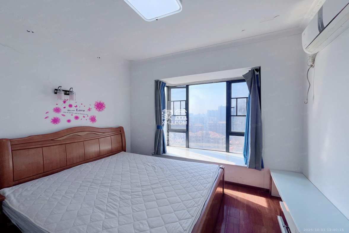 蓝山郡 3室2厅1卫 2000.0元/月 蓝山郡 3室2厅1卫 2000.0元/月室内图