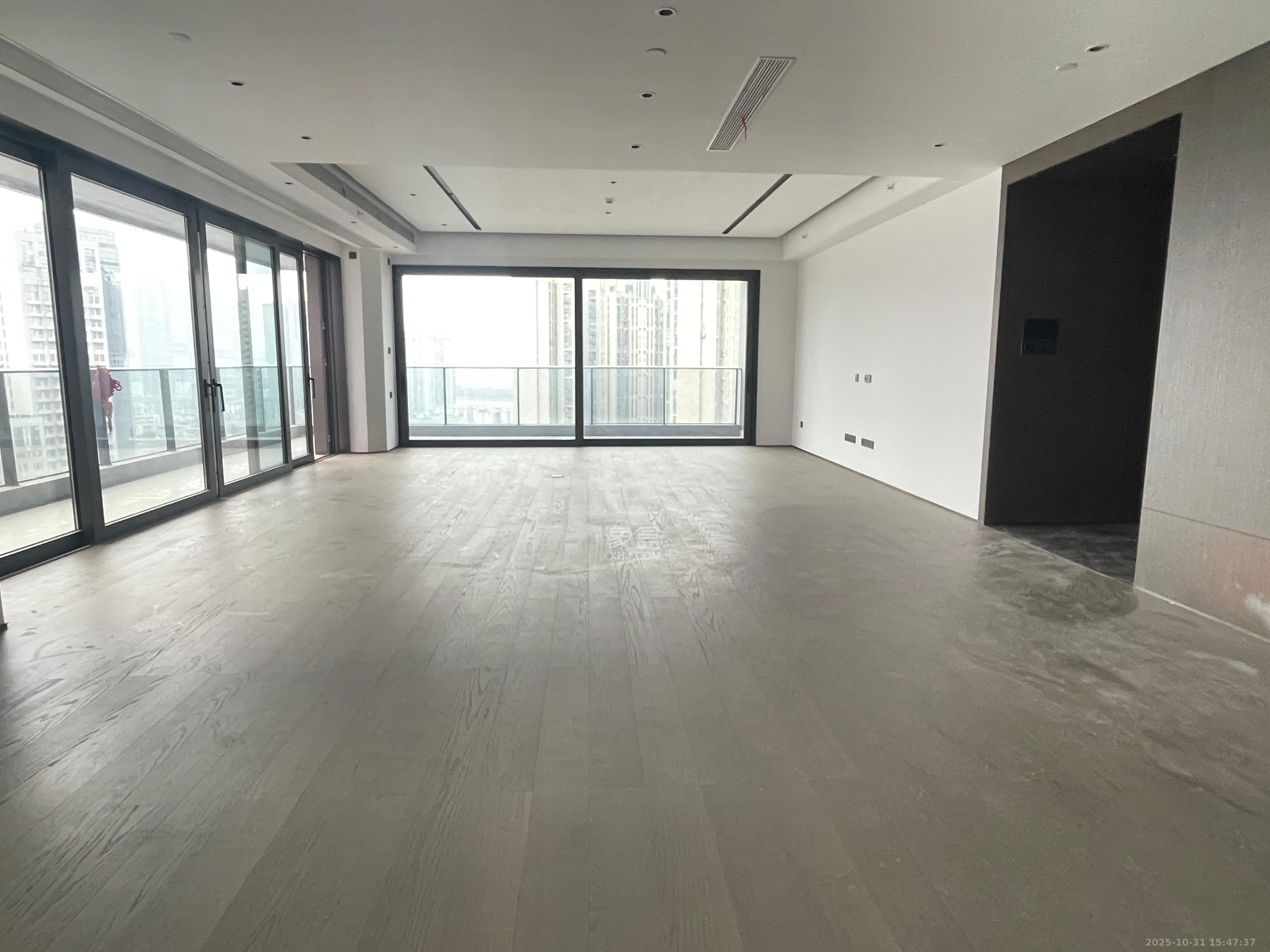 万科瑧湾汇 4室2厅4卫 20000.0元/月 万科瑧湾汇 4室2厅4卫 20000.0元/月室内图