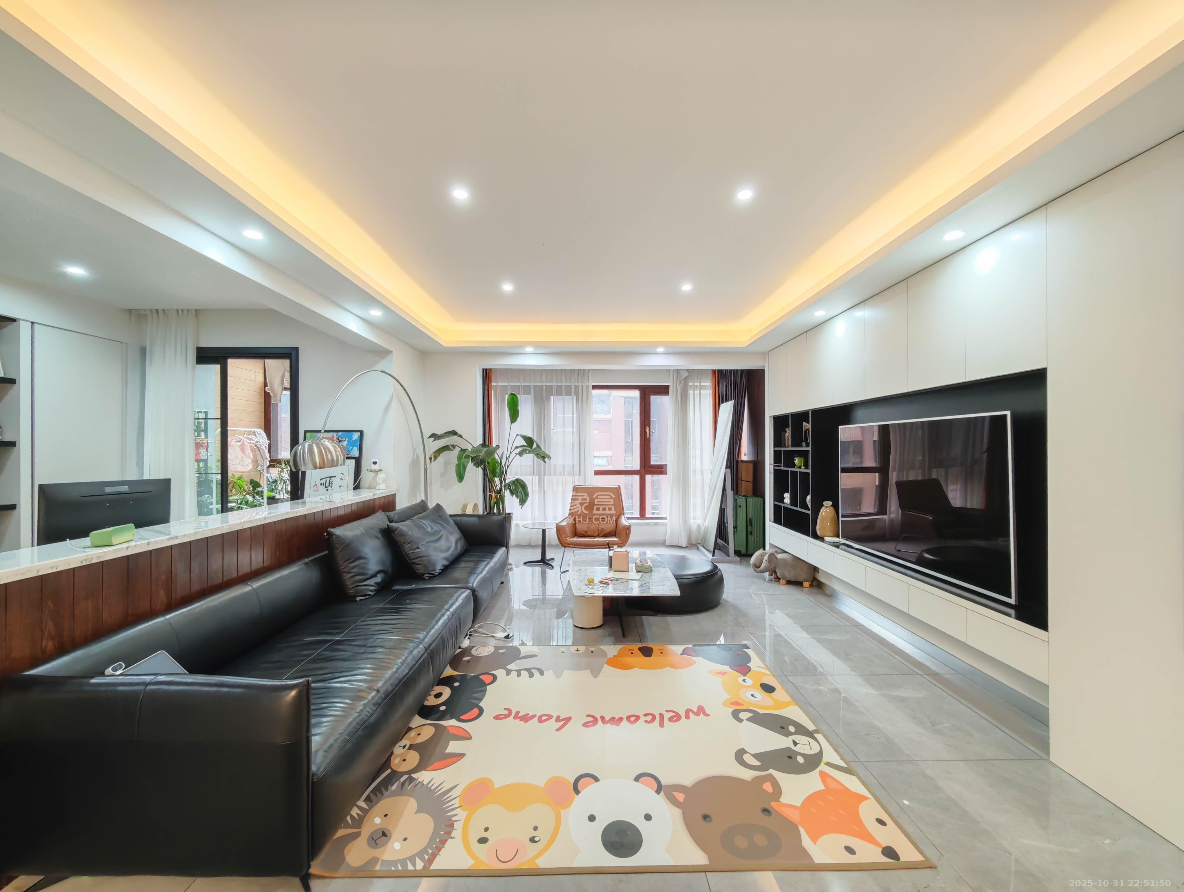 保利城(中航城国际社区、郡原美村) 4室2厅2卫 178.0万 保利城(中航城国际社区、郡原美村) 4室2厅2卫 178.0万客厅