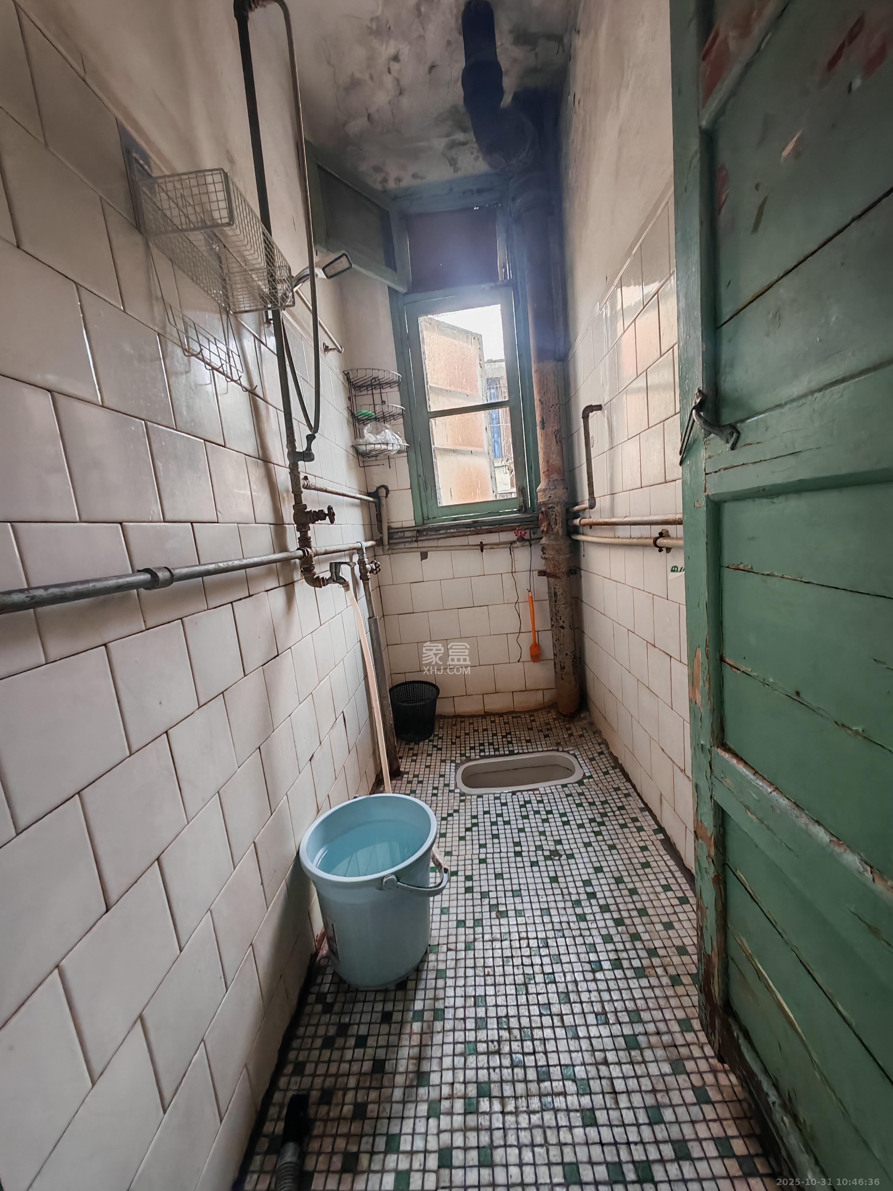 燕兴宿舍  1室1厅1卫    1300.0元/月室内图