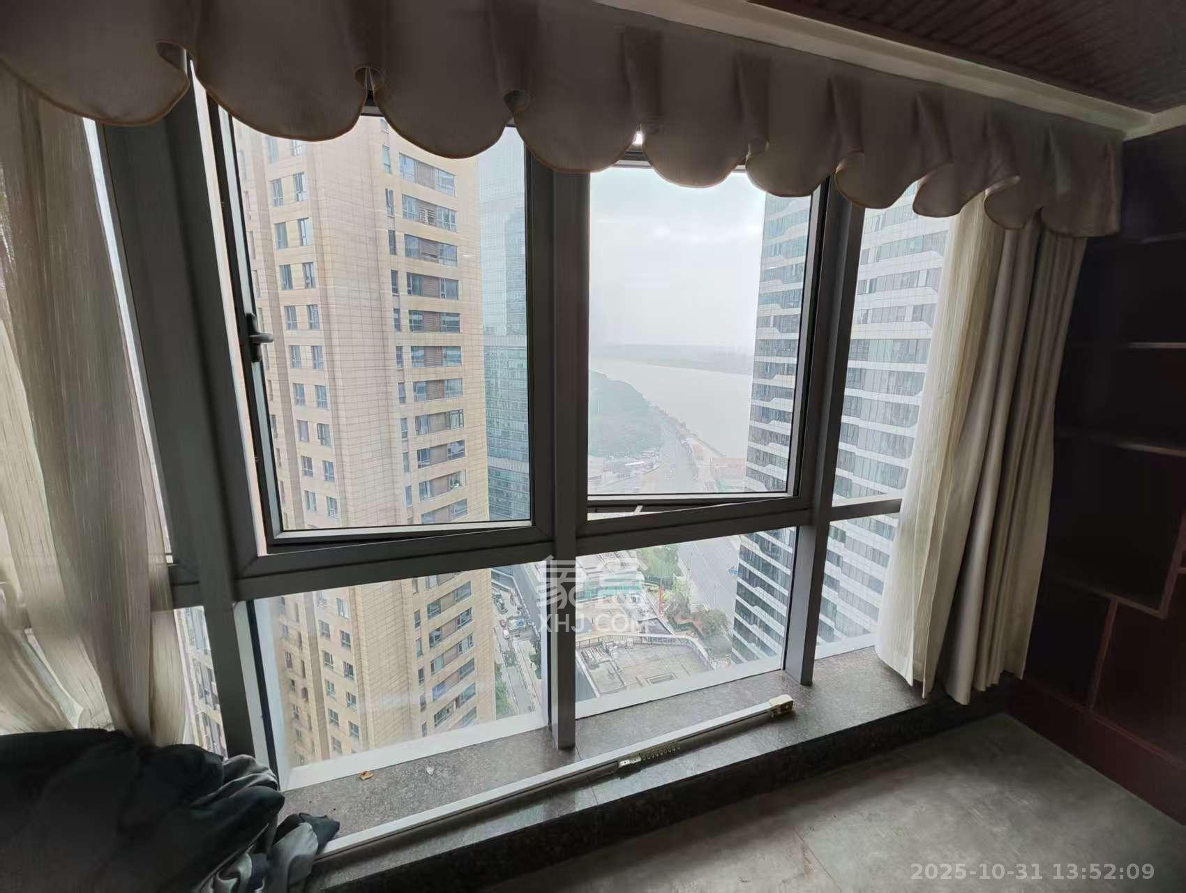 保利国际广场 1室1厅1卫 6000.0元/月 保利国际广场 1室1厅1卫 6000.0元/月室内图