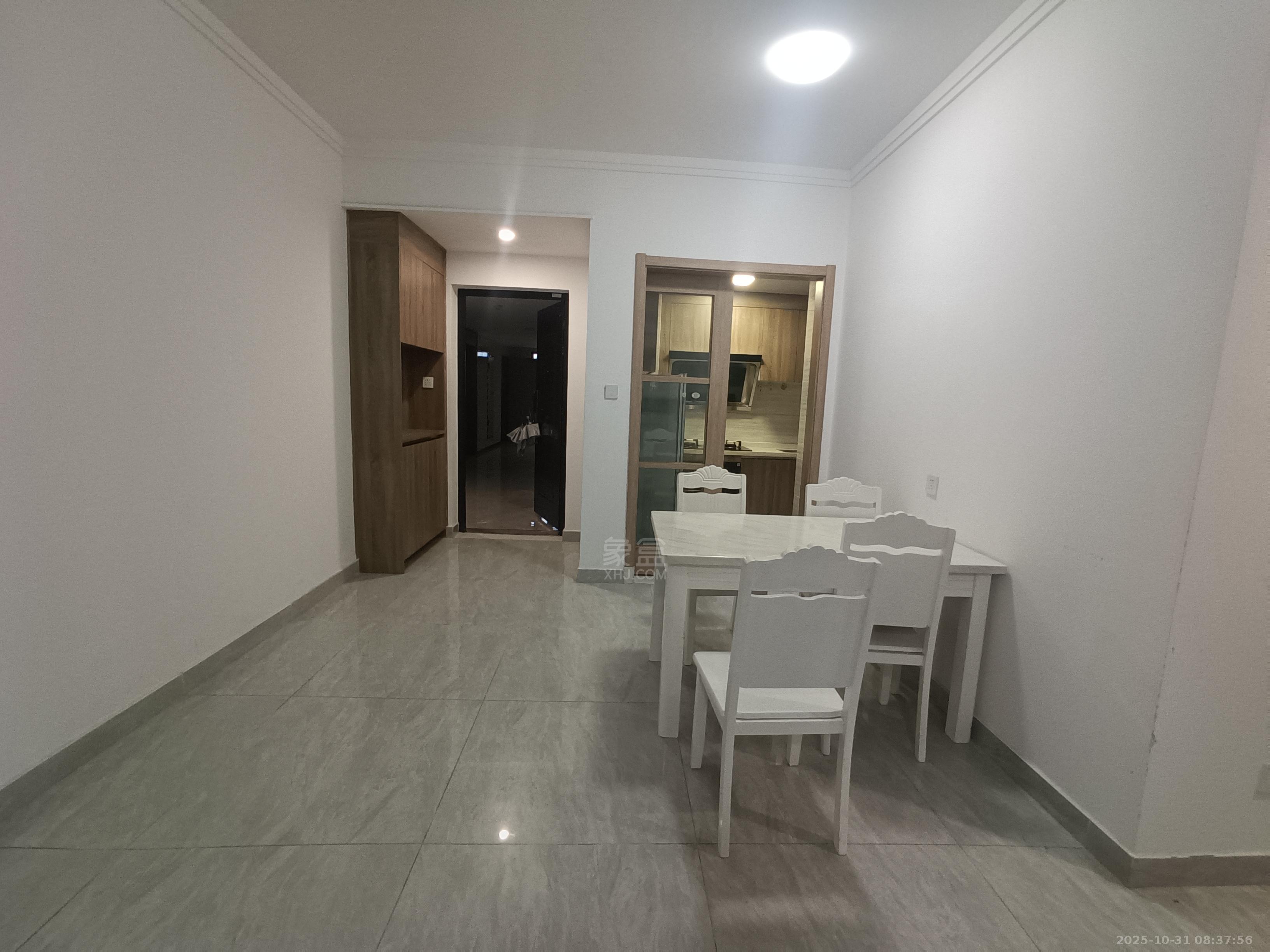 美的翰城  3室2厅2卫    1800.0元/月 美的翰城  3室2厅2卫    1800.0元/月室内图