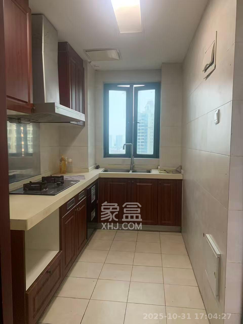 恒大雅苑  3室2厅2卫    2600.0元/月 恒大雅苑  3室2厅2卫    2600.0元/月室内图