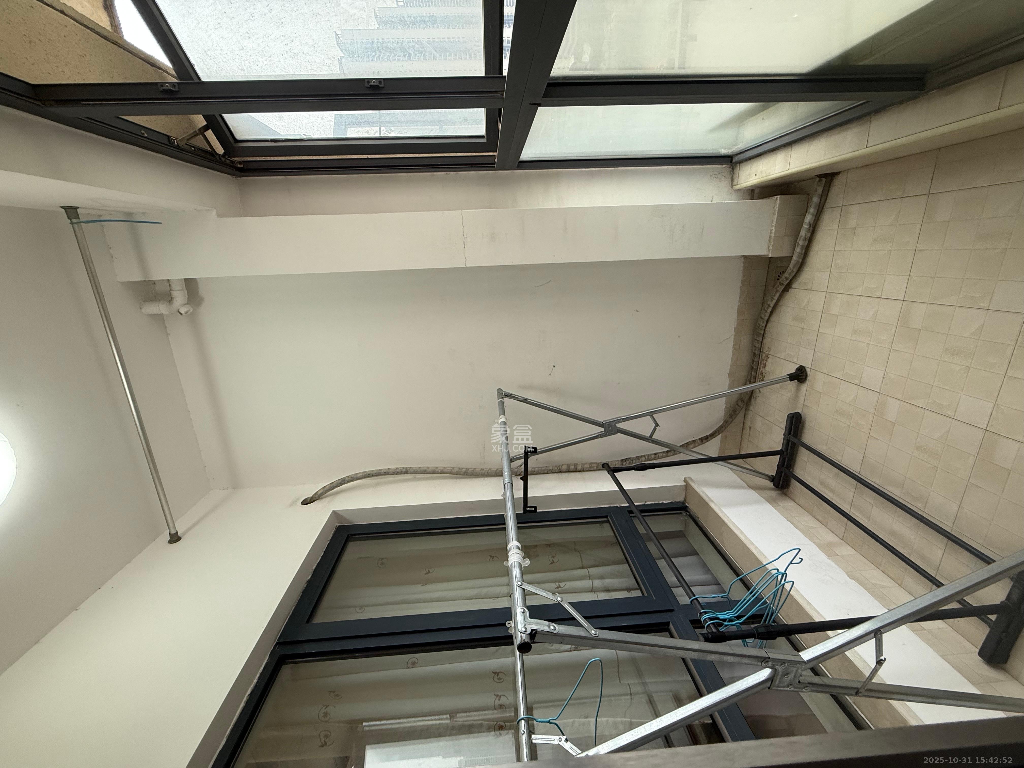 奥克斯广场  2室2厅1卫    2800.0元/月室内图