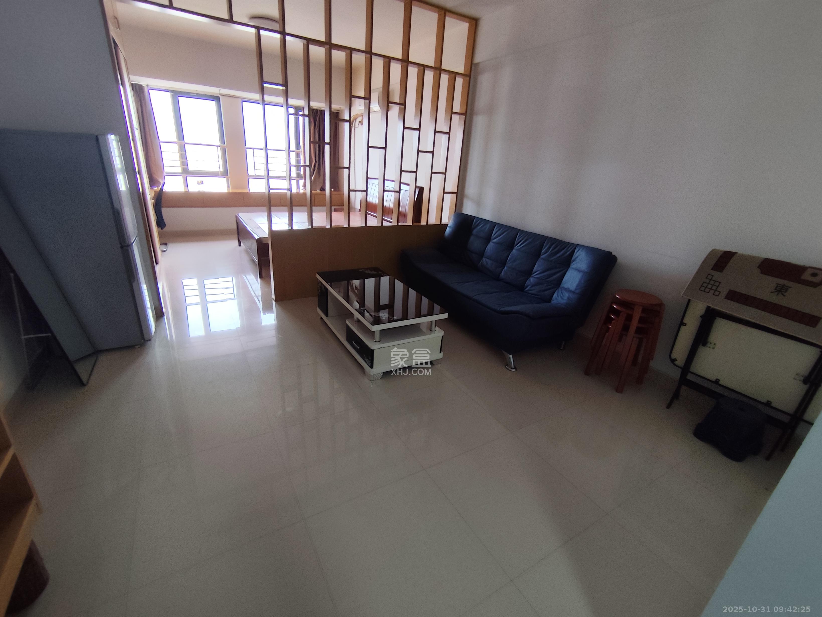 摩天一号  1室1厅1卫    1800.0元/月