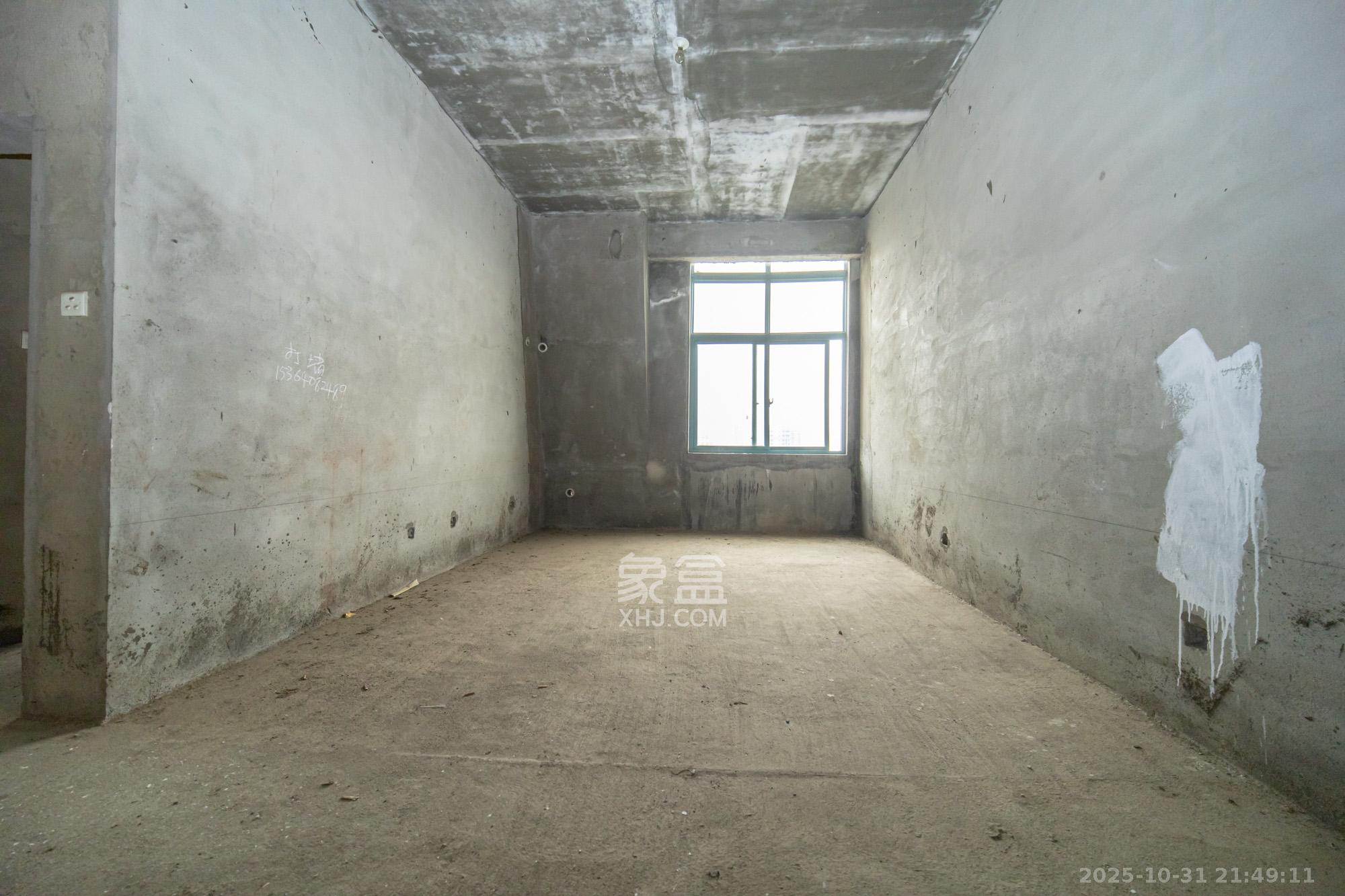 蝴蝶谷  4室2厅2卫    53.0万