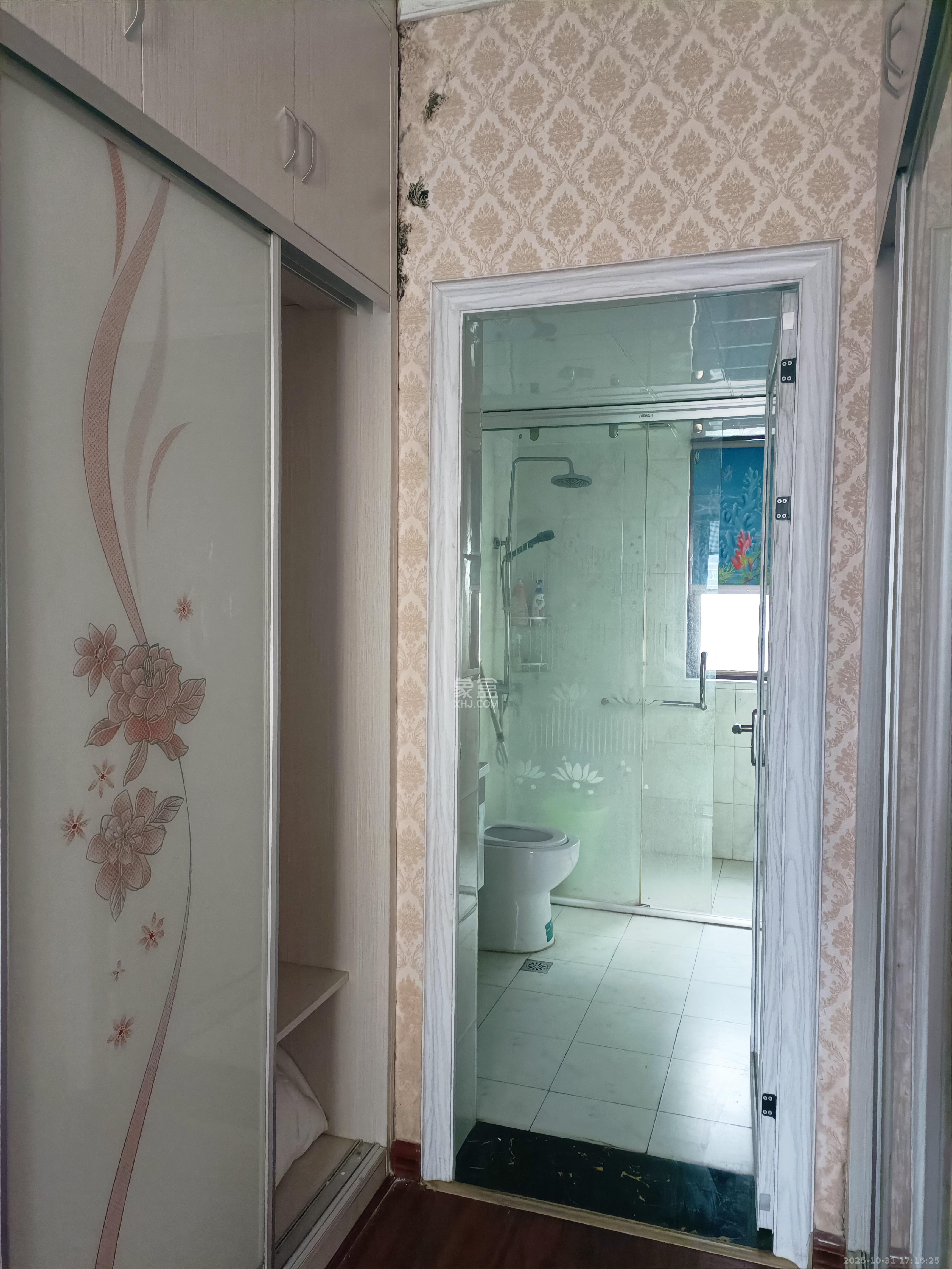 雨花公馆(紫苔名苑)  4室2厅2卫    3000.0元/月室内图