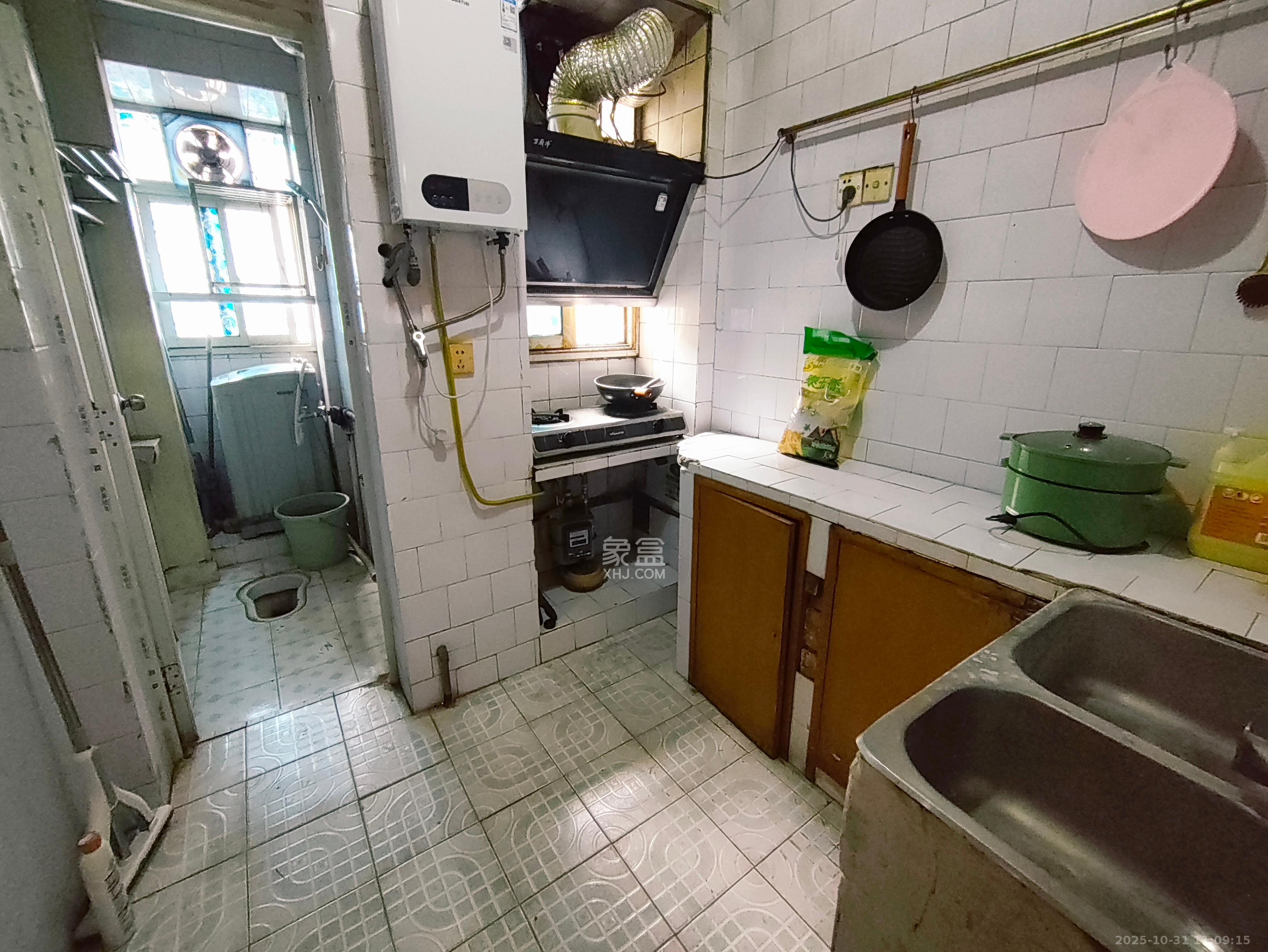 天心游路散盘  2室1厅1卫    1500.0元/月 天心游路散盘  2室1厅1卫    1500.0元/月室内图