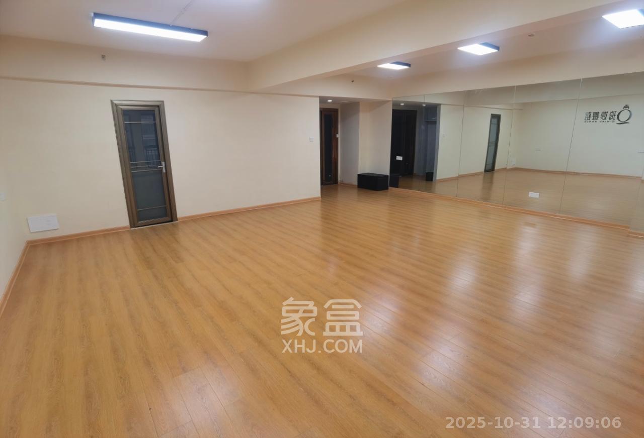 东城港   90.0㎡      2800.0元/月室内图