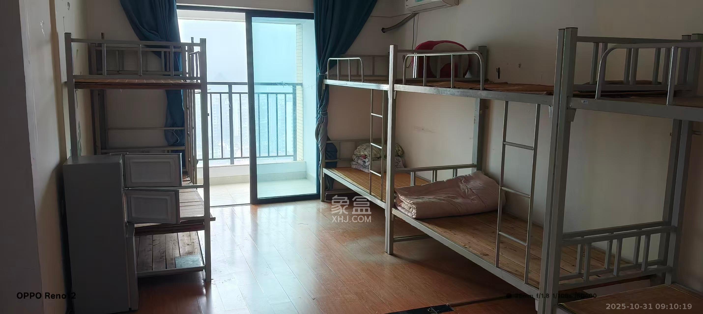 叠彩兰亭 3室2厅1卫 2300.0元/月 叠彩兰亭 3室2厅1卫 2300.0元/月室内图