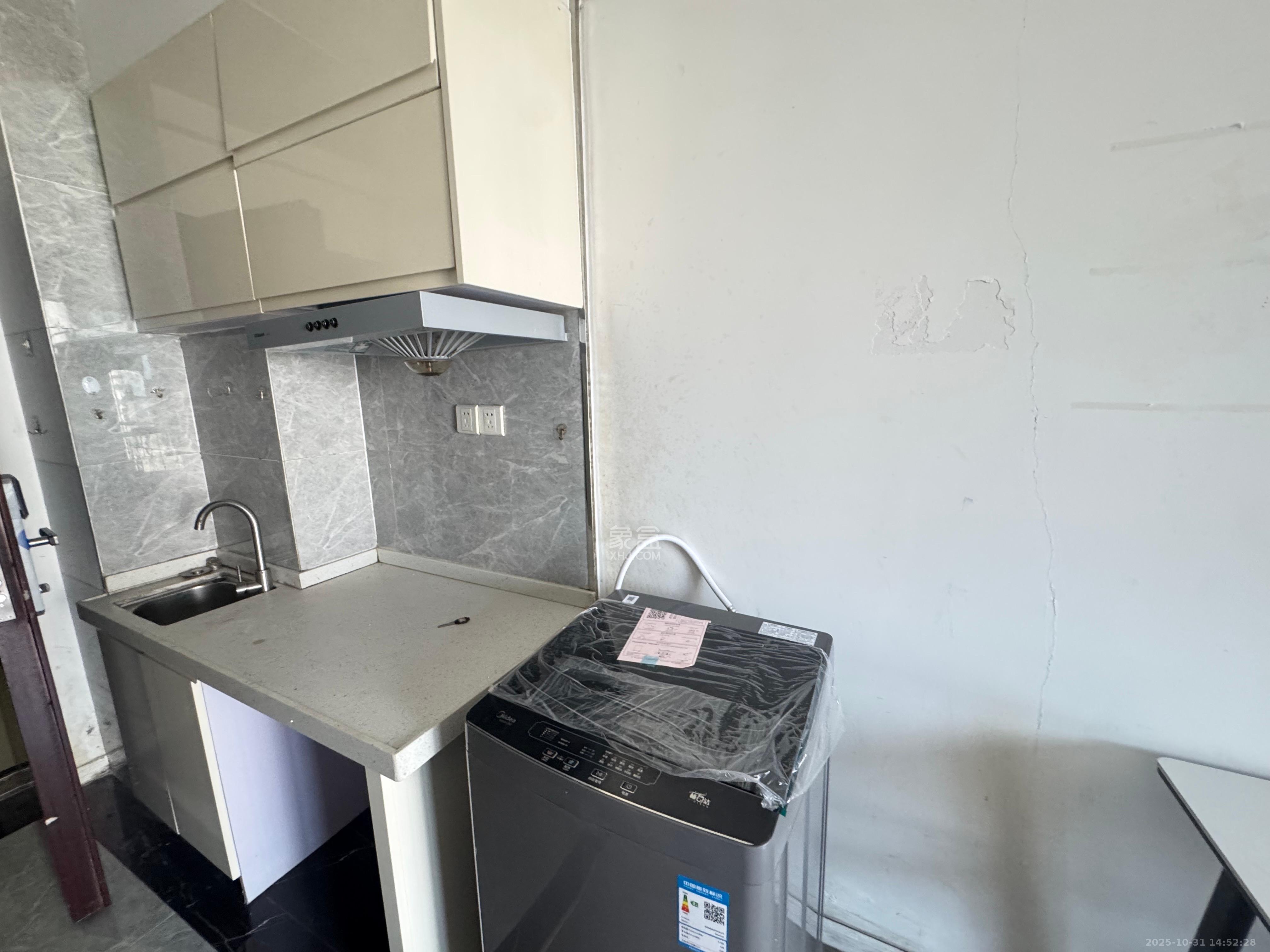 梅溪鑫苑名家 1室1厅1卫 1200.0元/月 梅溪鑫苑名家 1室1厅1卫 1200.0元/月室内图