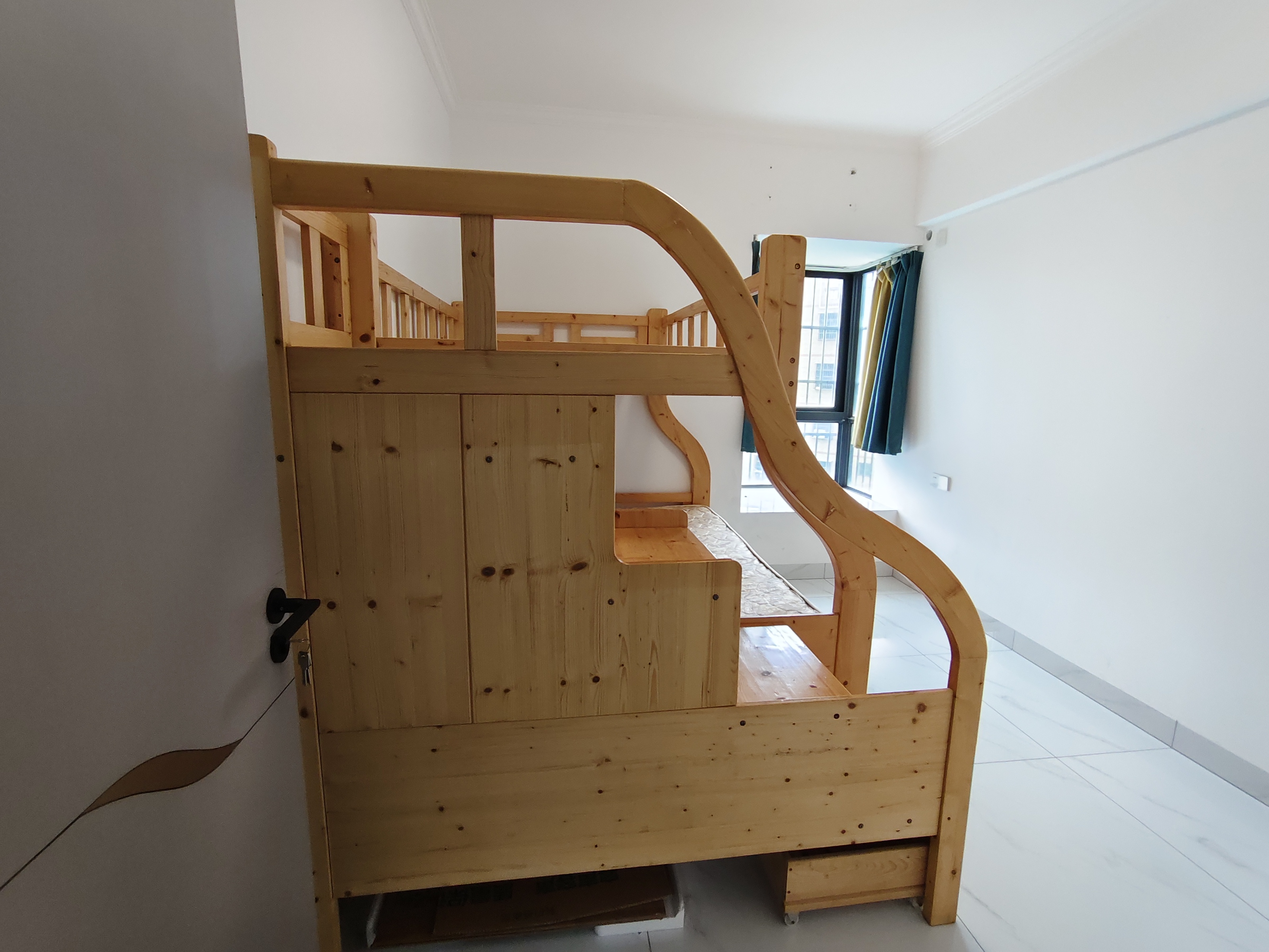 新大洲教师住宅小区  2室2厅1卫    1800.0元/月室内图